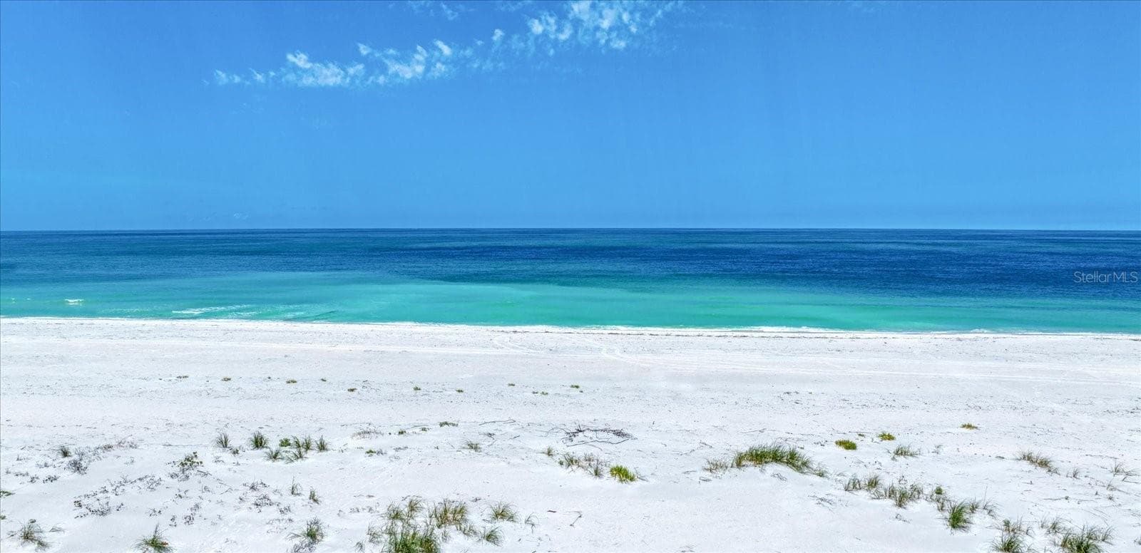 Just steps to blue-on-blue Gulf waters and beach...swim, fish or play be the sea all year! - 2300 GULF BLVD, INDIAN ROCKS BEACH