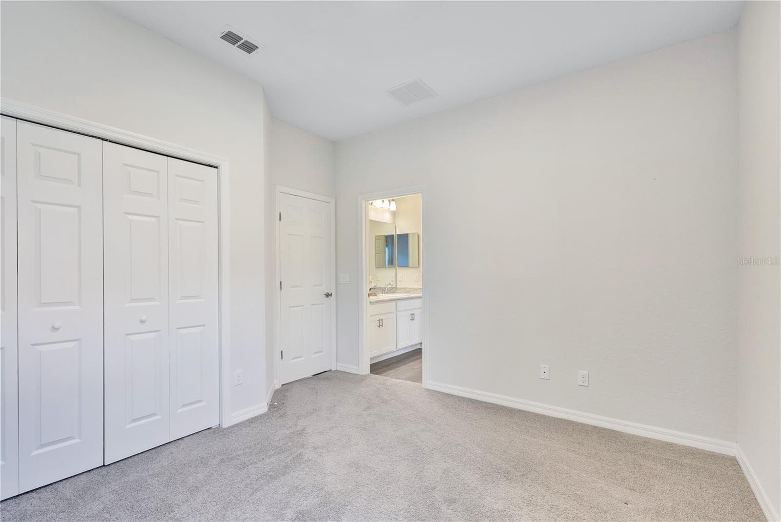 Single Family Residence at 5447 PINE LILLY DR, ST CLOUD, photo 19 of 33