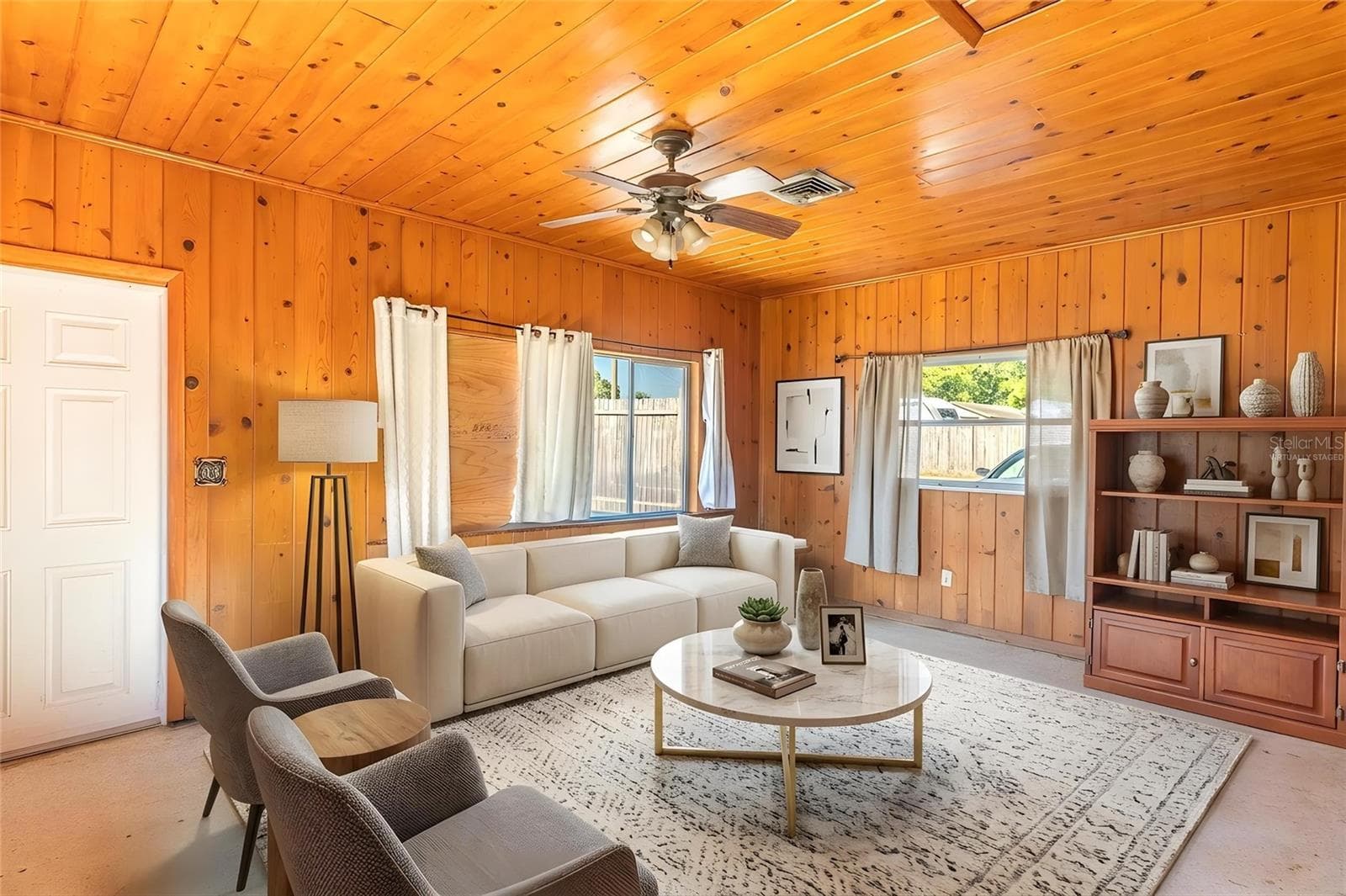 Virtually Staged - 1500 AVENUE H NE, WINTER HAVEN