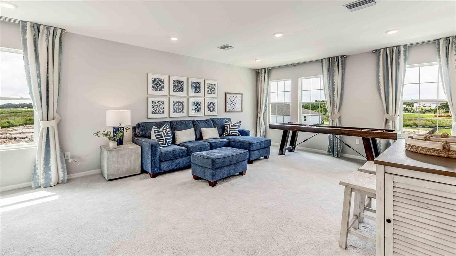Single Family Residence at 2371 STERLING FOREST CT, WESLEY CHAPEL, photo 11 of 17
