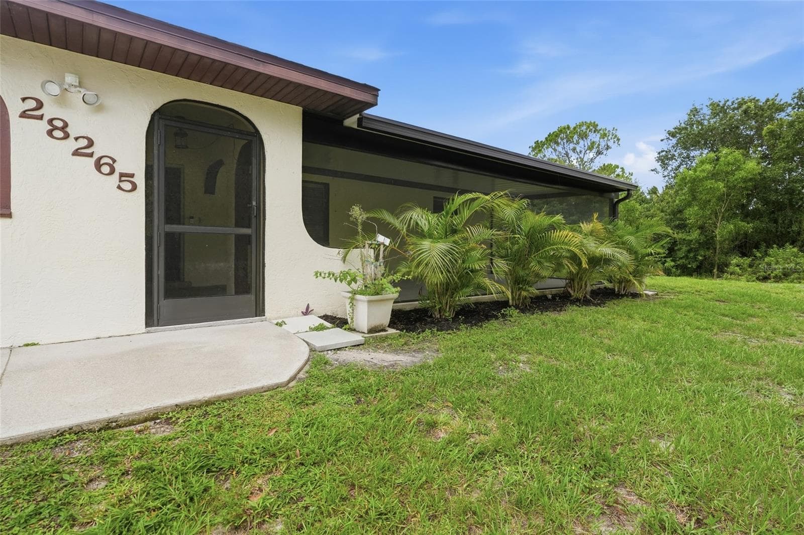 Single Family Residence at 28265 MORNINGSIDE DR, PUNTA GORDA, photo 5 of 39