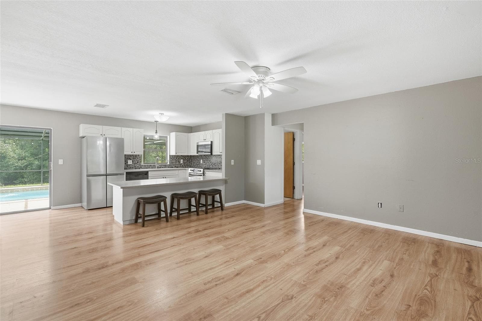 Single Family Residence at 28265 MORNINGSIDE DR, PUNTA GORDA, photo 8 of 39