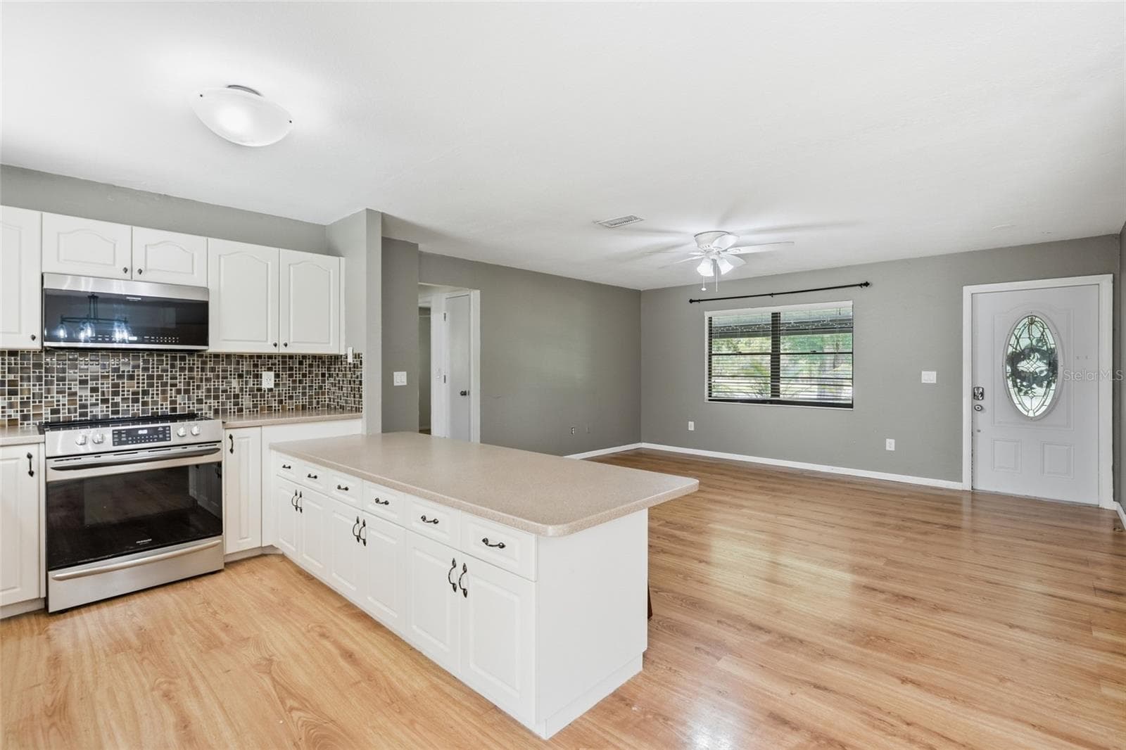 Single Family Residence at 28265 MORNINGSIDE DR, PUNTA GORDA, photo 12 of 39