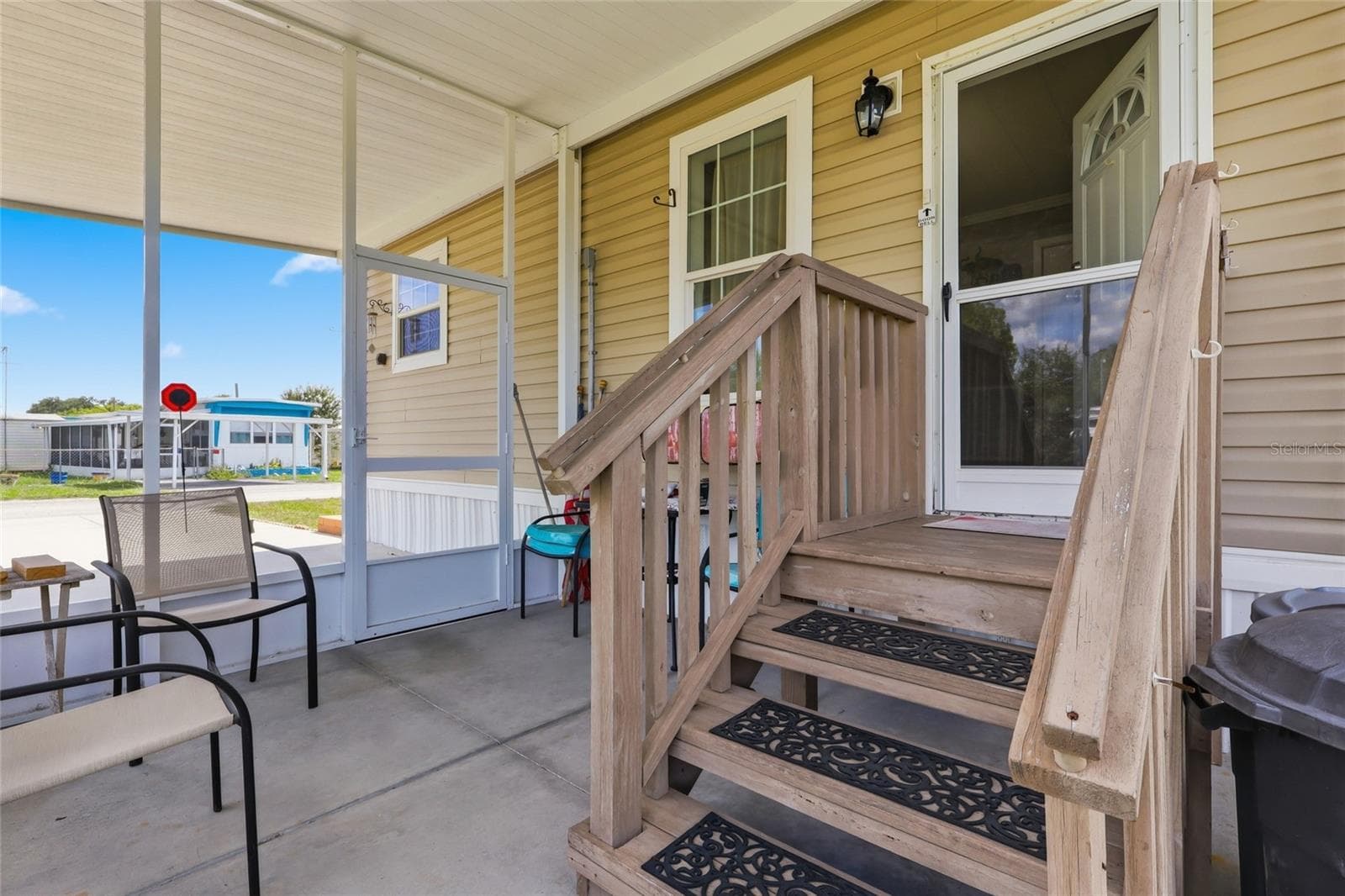 Manufactured Home at 38745 NEW JERSEY AVE, ZEPHYRHILLS, photo 5 of 23