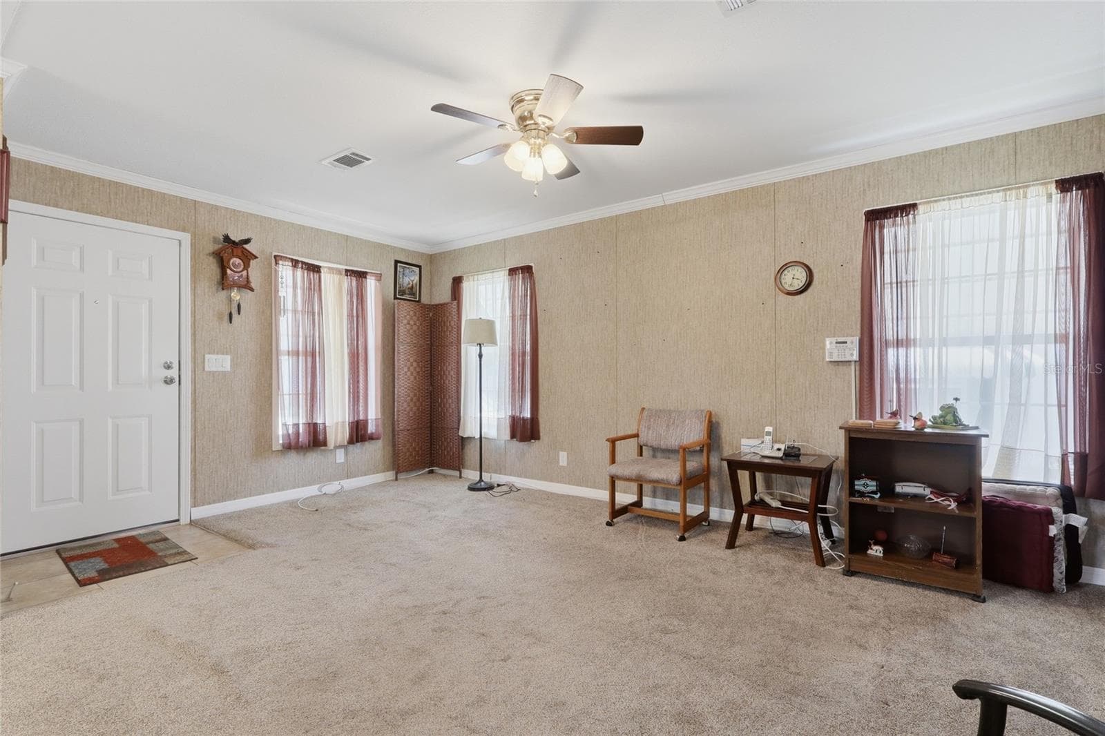 Manufactured Home at 38745 NEW JERSEY AVE, ZEPHYRHILLS, photo 6 of 23