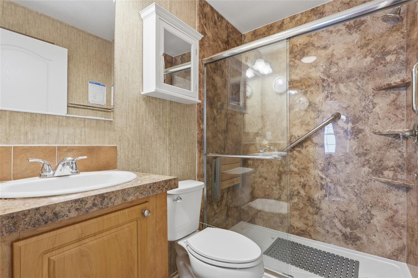 Manufactured Home at 38745 NEW JERSEY AVE, ZEPHYRHILLS, photo 17 of 23