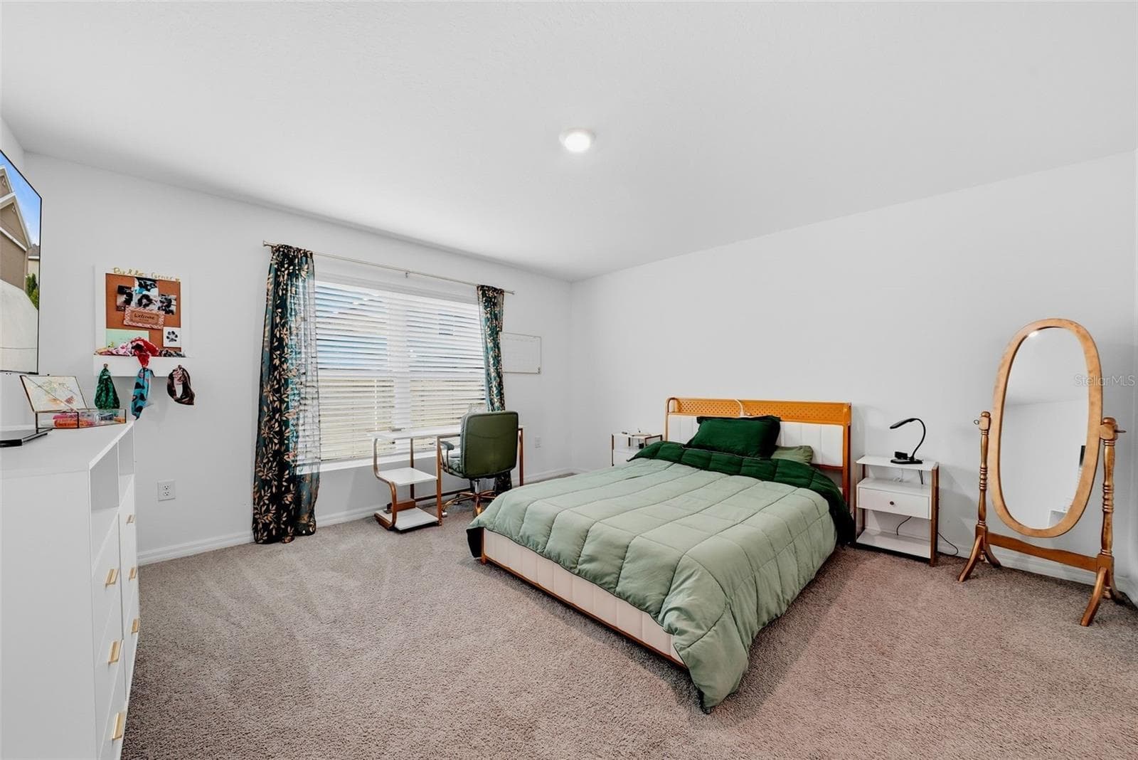Single Family Residence at 37396 SHARKS EYE LN, ZEPHYRHILLS, photo 14 of 32