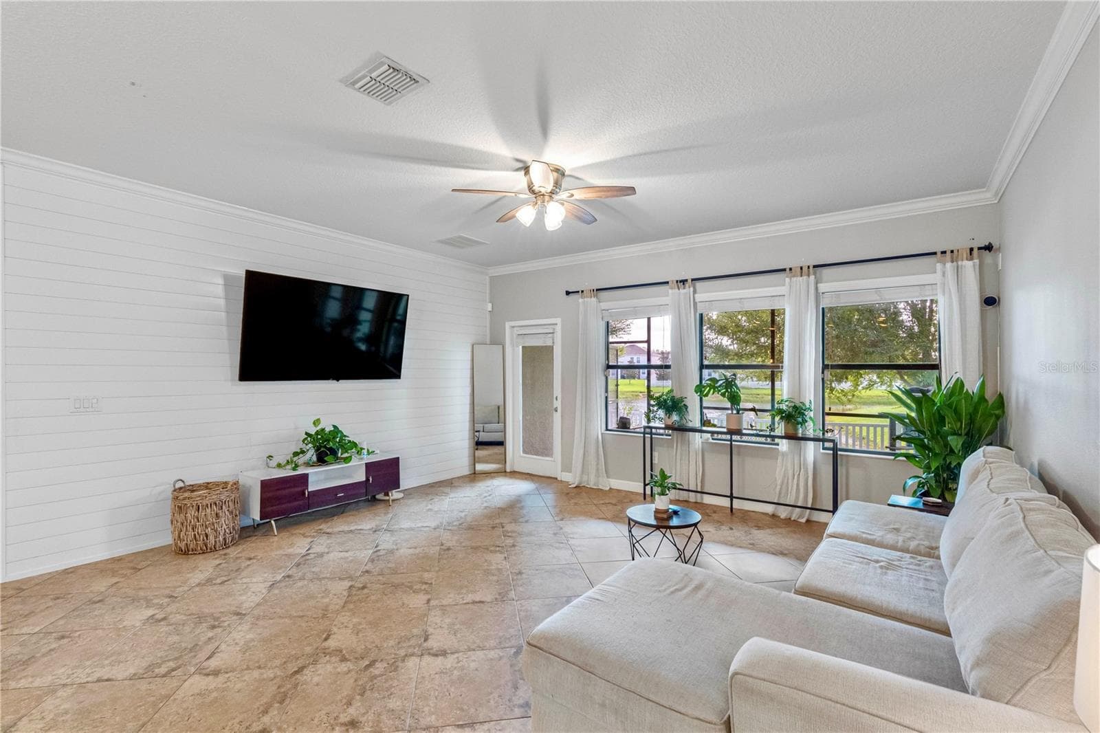 Living room - 19343 PADDOCK VIEW DR, TAMPA