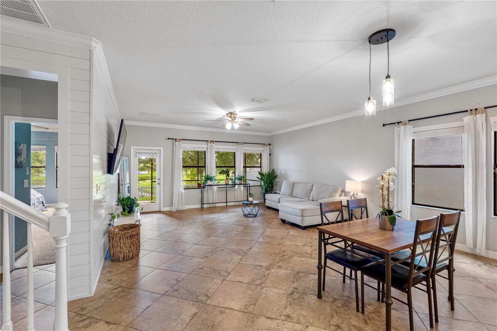 Living room - 19343 PADDOCK VIEW DR, TAMPA