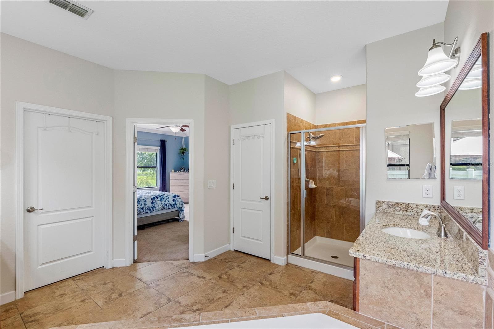 Primary bathroom - 19343 PADDOCK VIEW DR, TAMPA