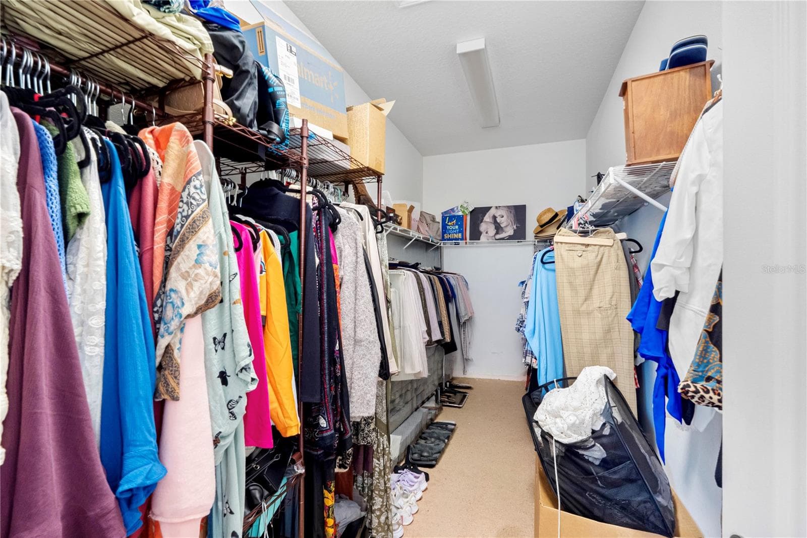 Primary walk-in closet - 19343 PADDOCK VIEW DR, TAMPA