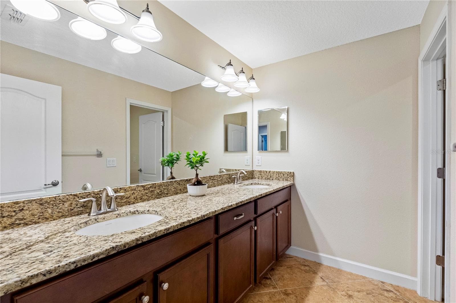 Bathroom #3 - 19343 PADDOCK VIEW DR, TAMPA