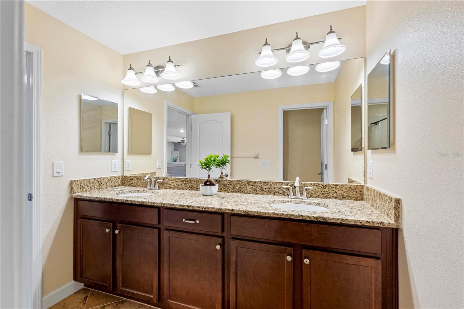 Bathroom #3 - 19343 PADDOCK VIEW DR, TAMPA
