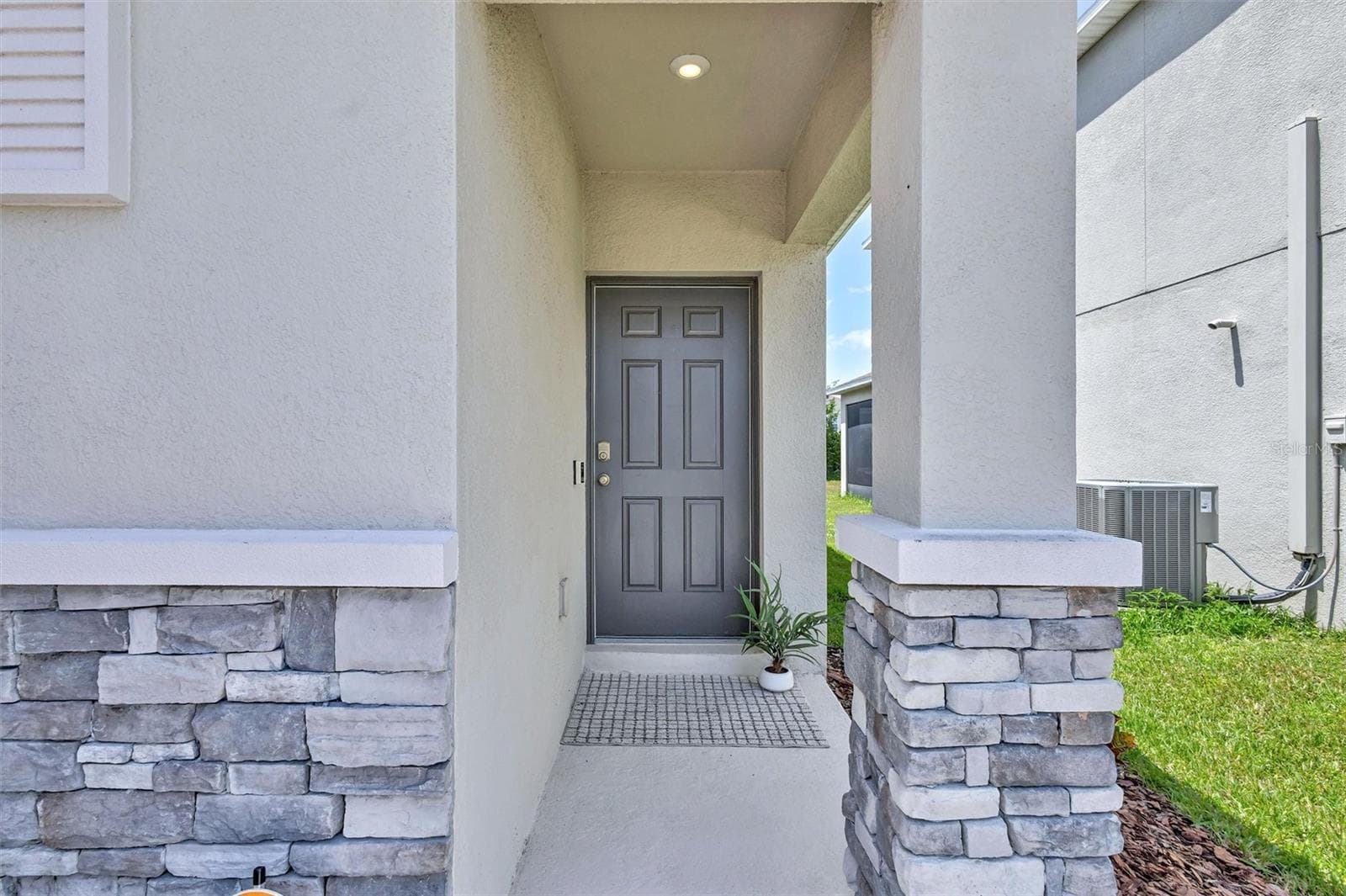 Single Family Residence at 6255 SPRINGMONT LOOP, PALMETTO, photo 3 of 45