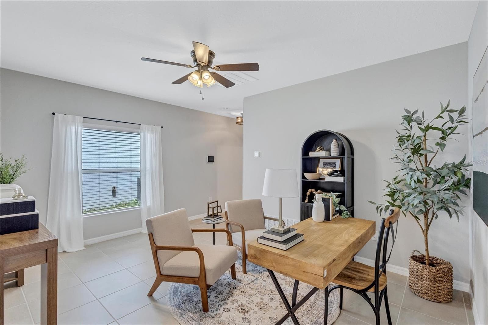 Single Family Residence at 6255 SPRINGMONT LOOP, PALMETTO, photo 7 of 45