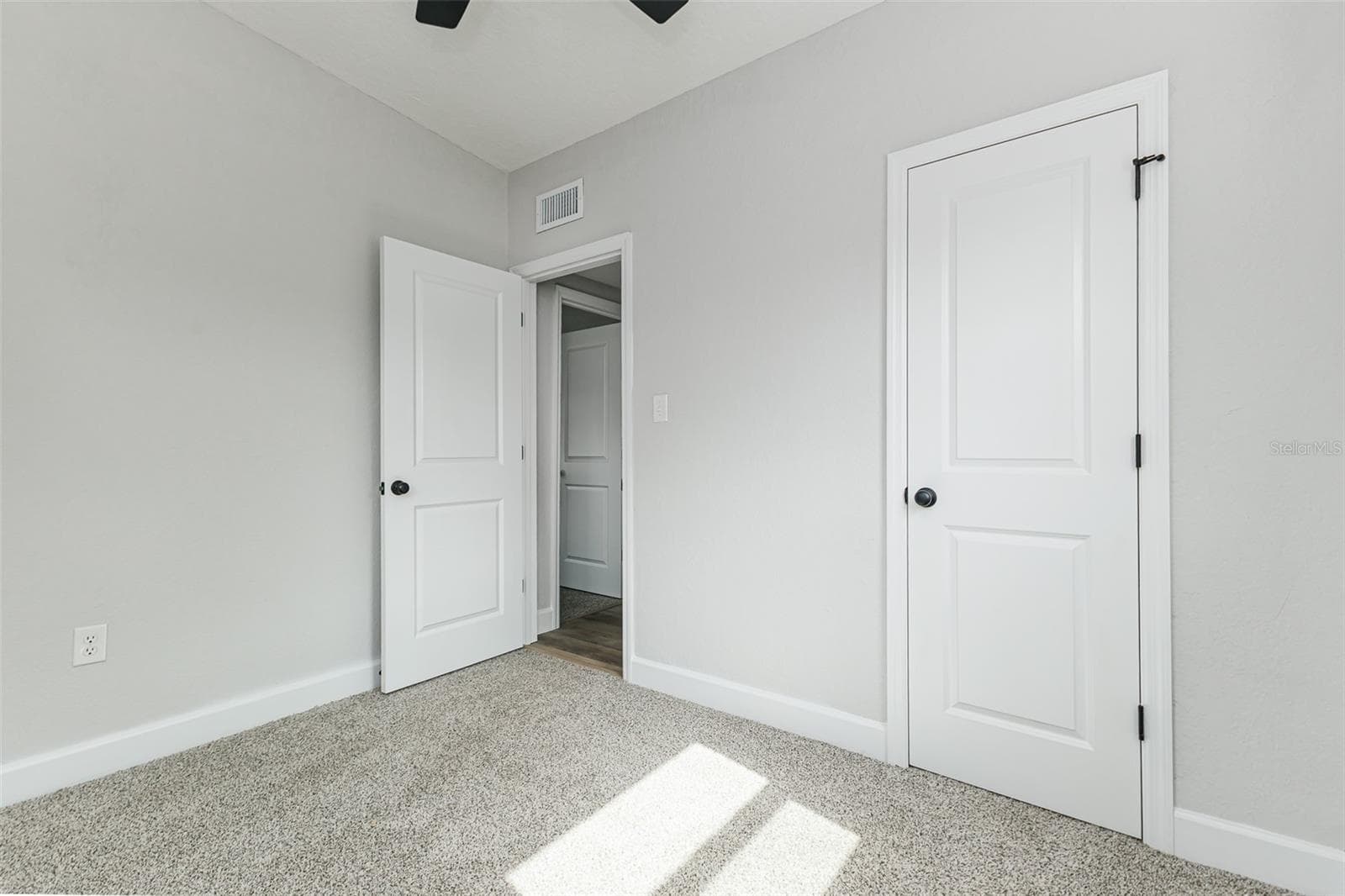 Single Family Residence at 526 VICTORIA BLVD, AUBURNDALE, photo 13 of 19
