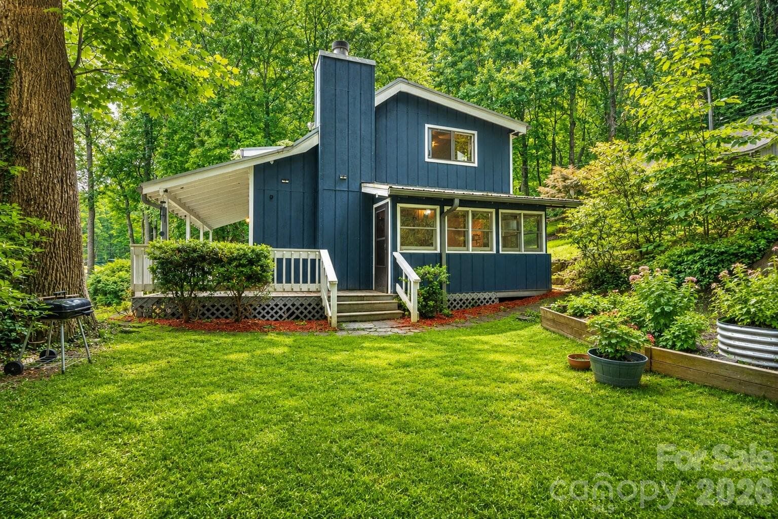 Single Family Residence at Maggie Valley, photo 2 of 33