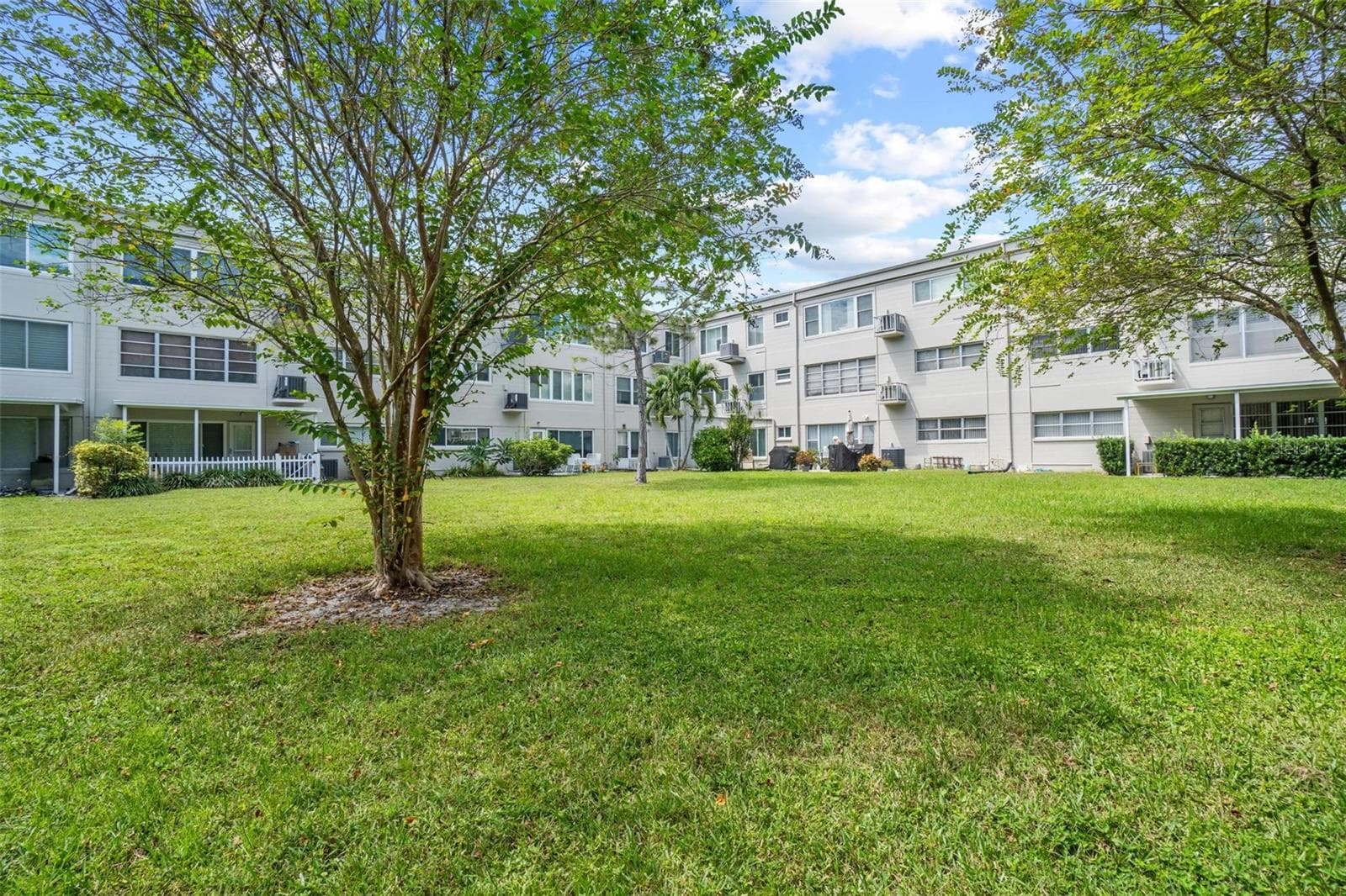 Condominium at 2440 WORLD PARKWAY BLVD #52, CLEARWATER, photo 19 of 40