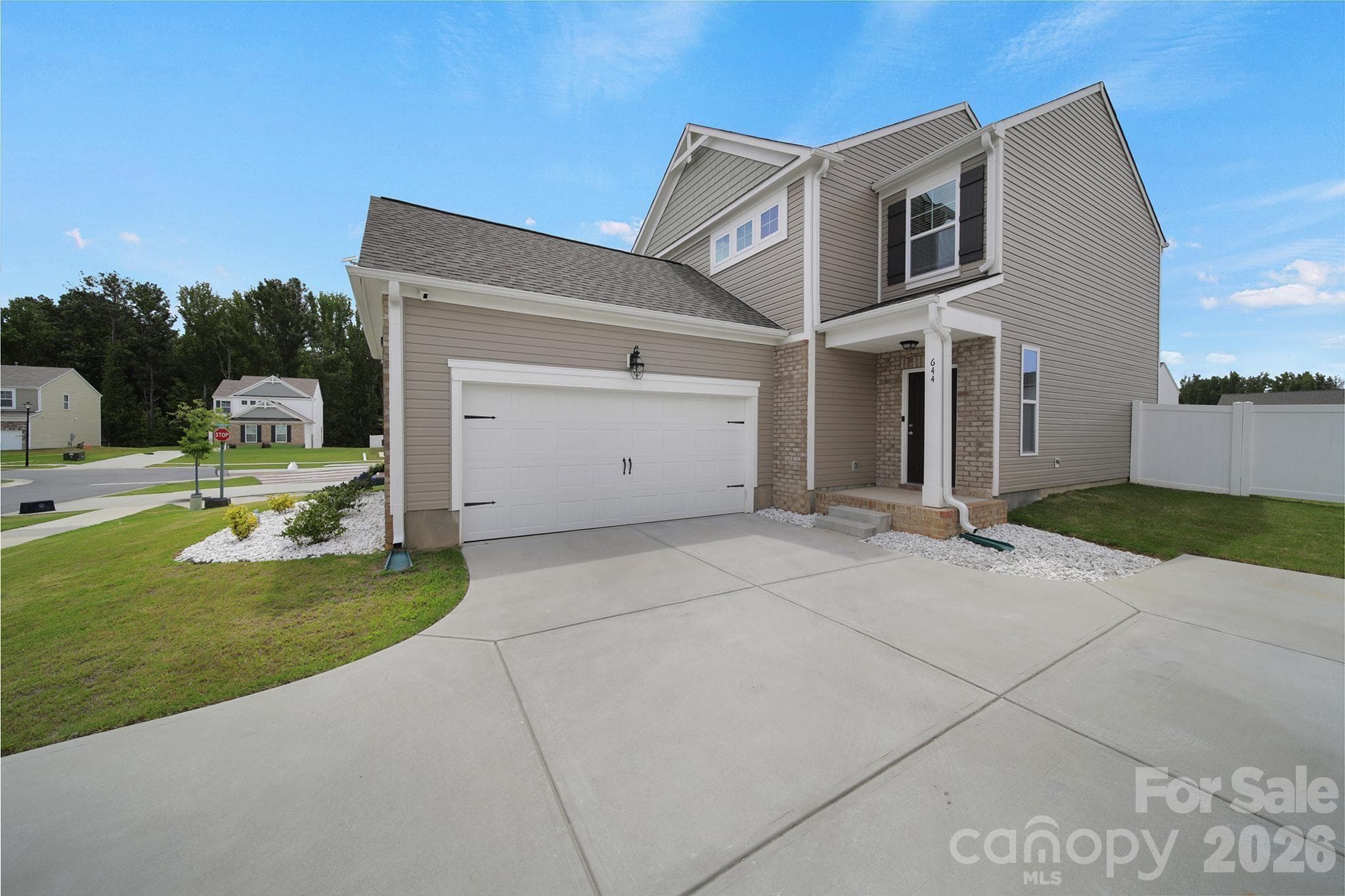 Single Family Residence at 644 Synclaire Place, Rock Hill, photo 29 of 38