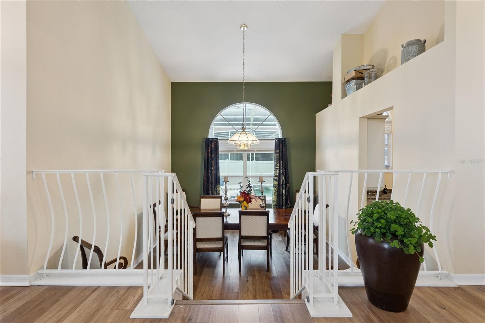 Steps into Dining area - 8355 DIAMOND COVE CIR, ORLANDO