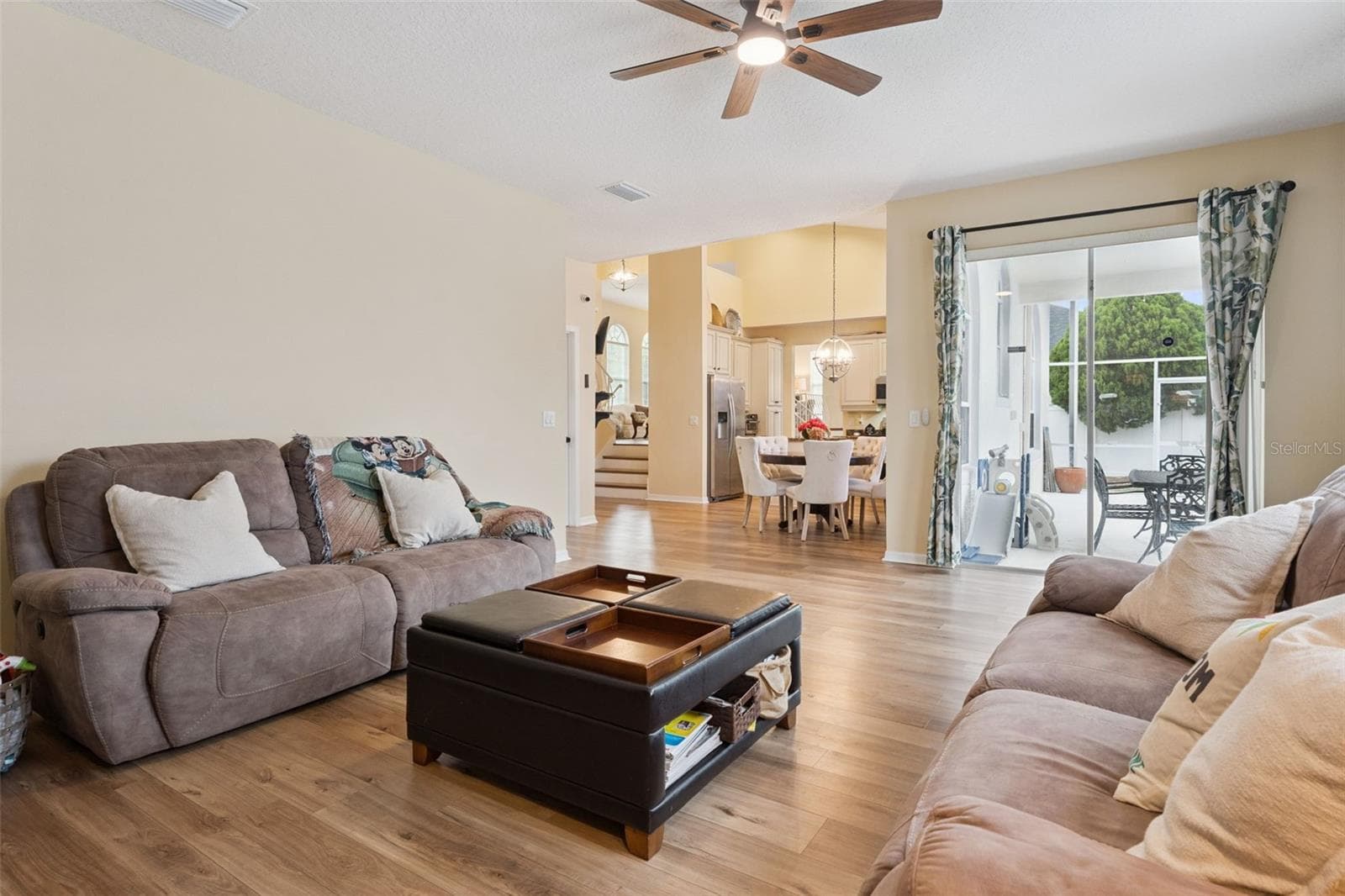 Family room - 8355 DIAMOND COVE CIR, ORLANDO