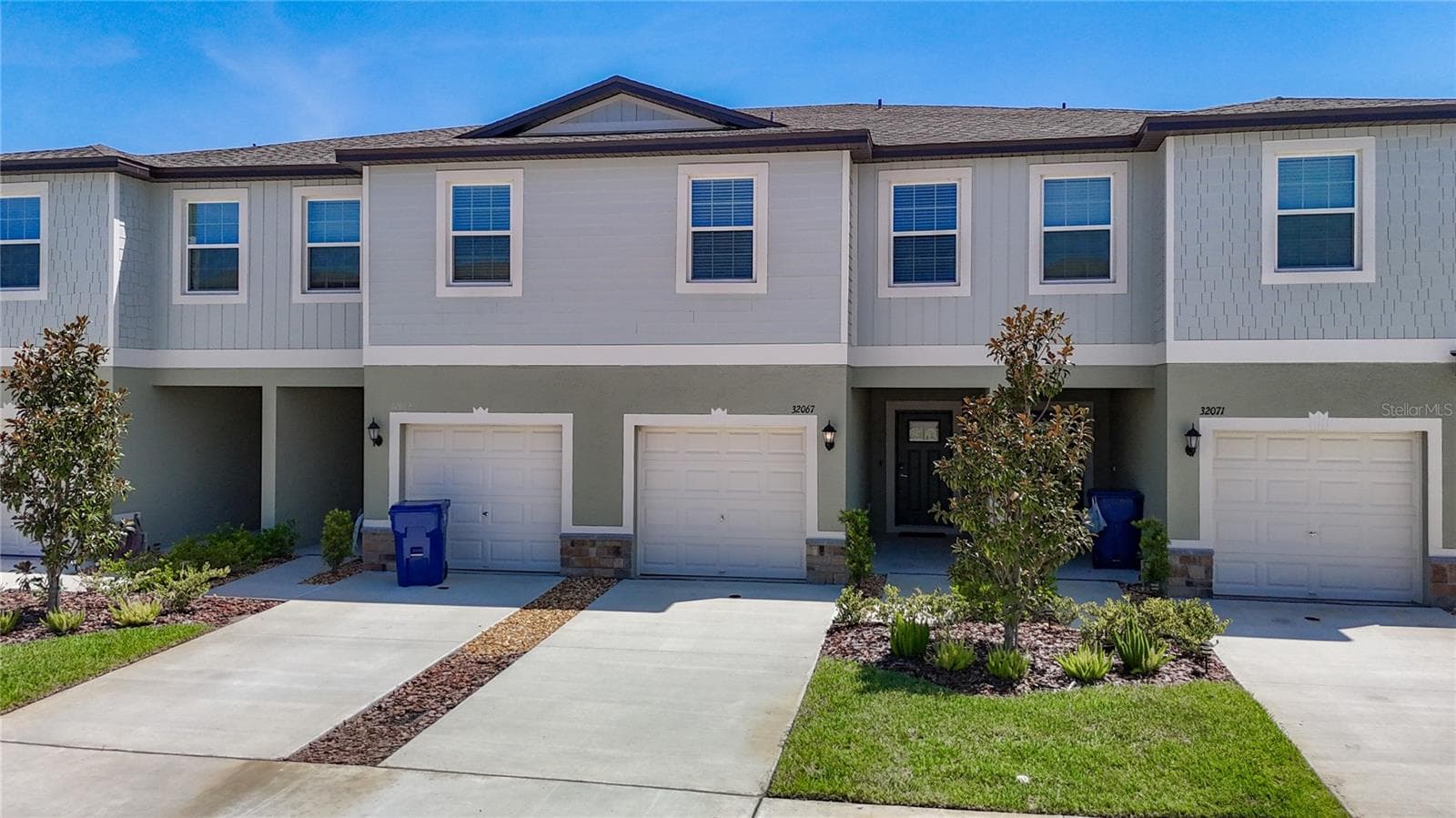 Townhouse at 32067 SPICEBERRY ST, SAN ANTONIO, photo 2 of 55