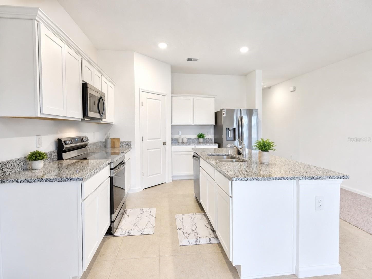 Single Family Residence at 2150 GOLD DUST DR, CLERMONT, photo 22 of 61