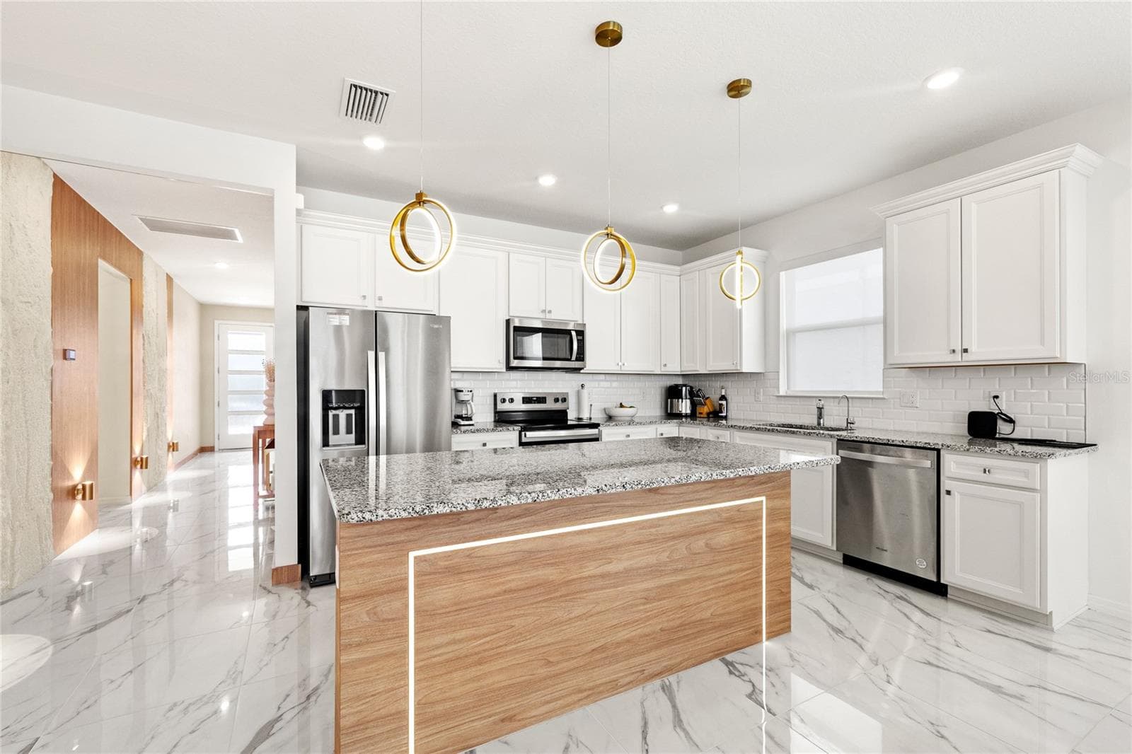 Single Family Residence at 6976 ROSY SKY AVE, ORLANDO, photo 5 of 26