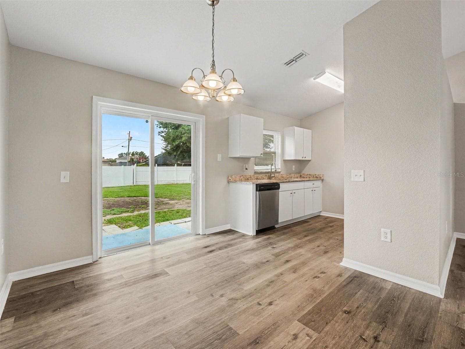 Single Family Residence at 645 LINNET CT, POINCIANA, photo 5 of 14