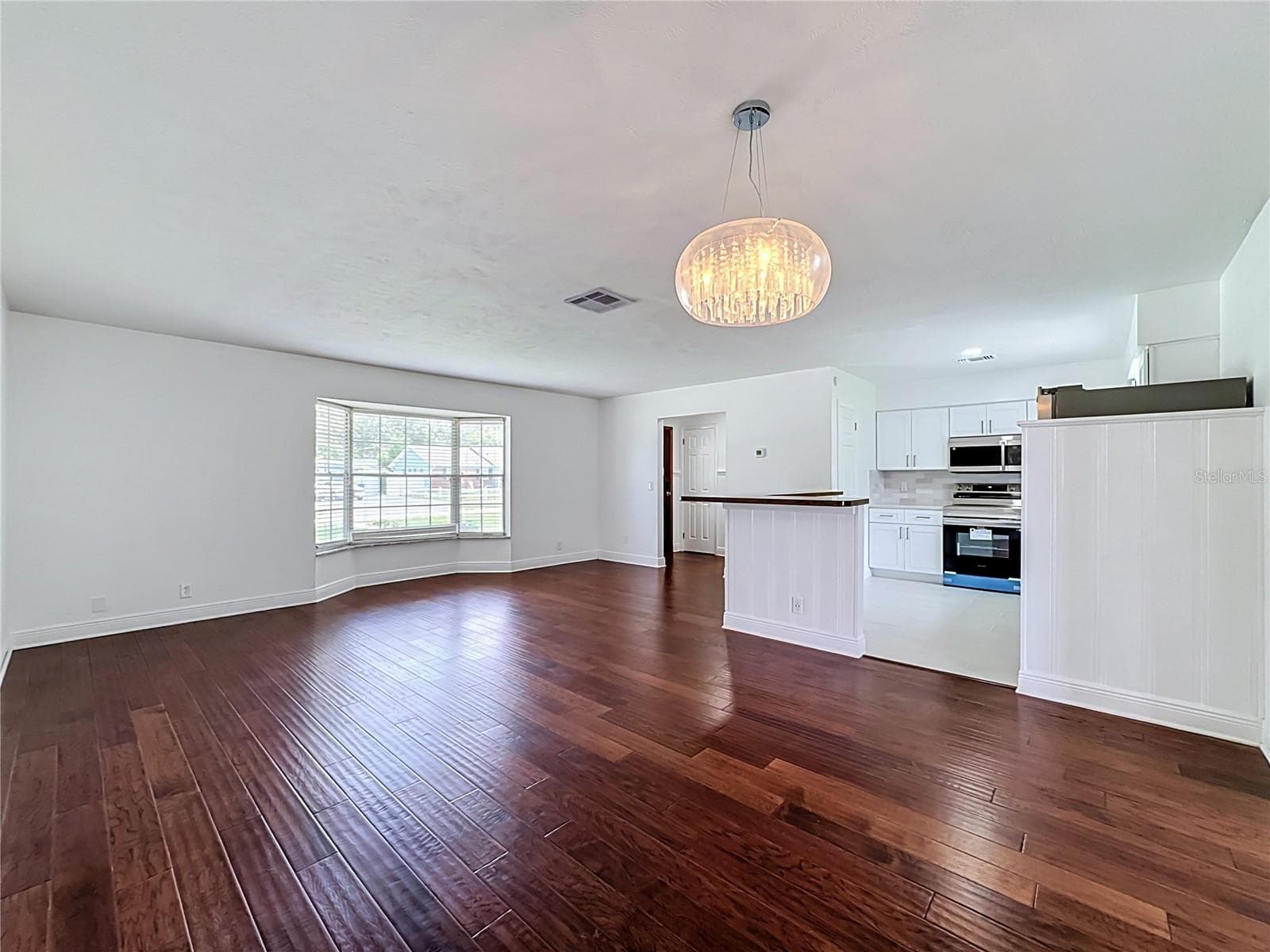 Single Family Residence at 514 W HILDA DR, BRANDON, photo 21 of 51