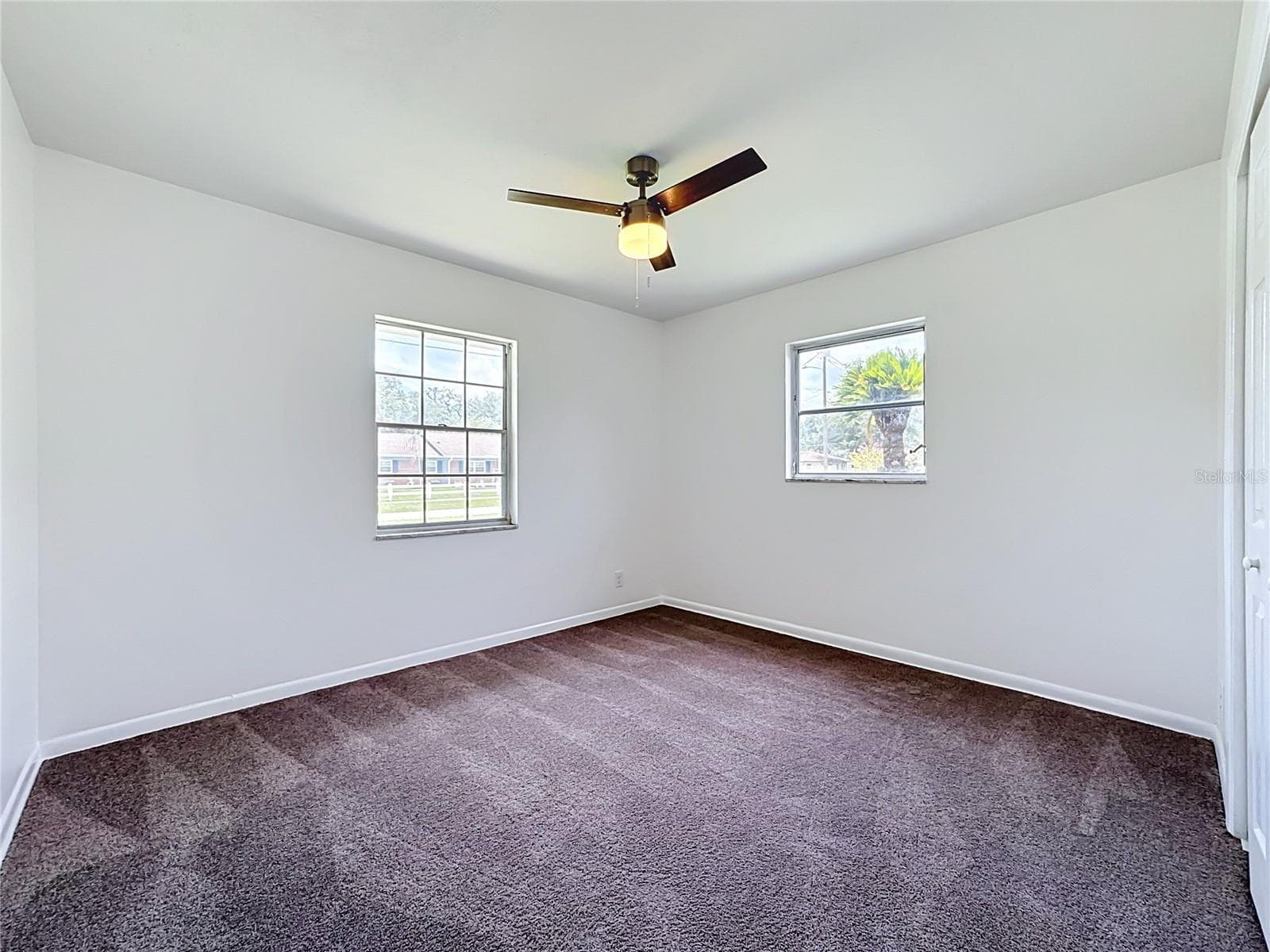 Single Family Residence at 514 W HILDA DR, BRANDON, photo 40 of 51