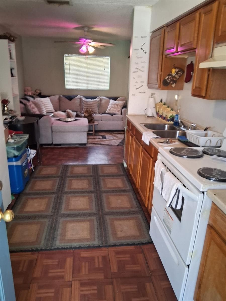 Duplex at UCETA PINES, TAMPA, photo 19 of 22