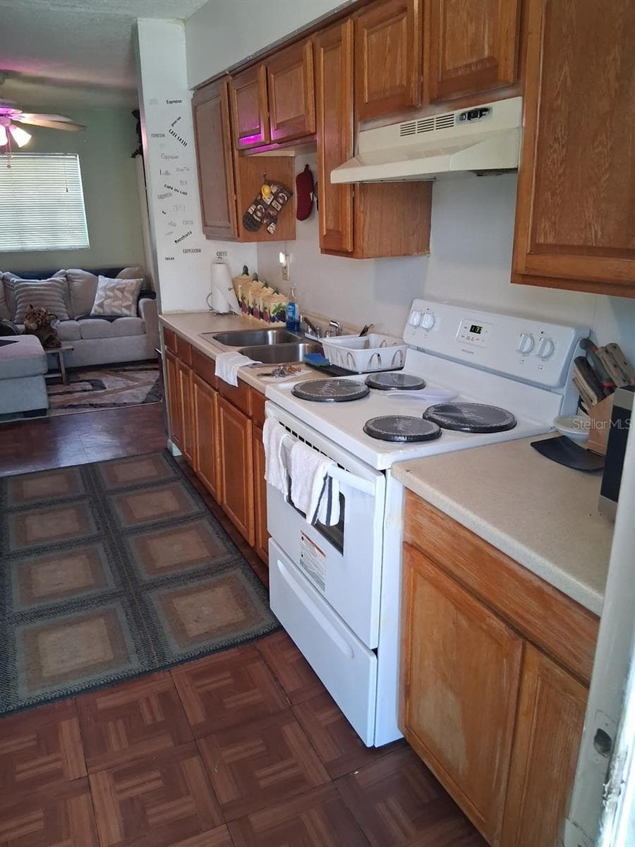 Duplex at UCETA PINES, TAMPA, photo 18 of 22