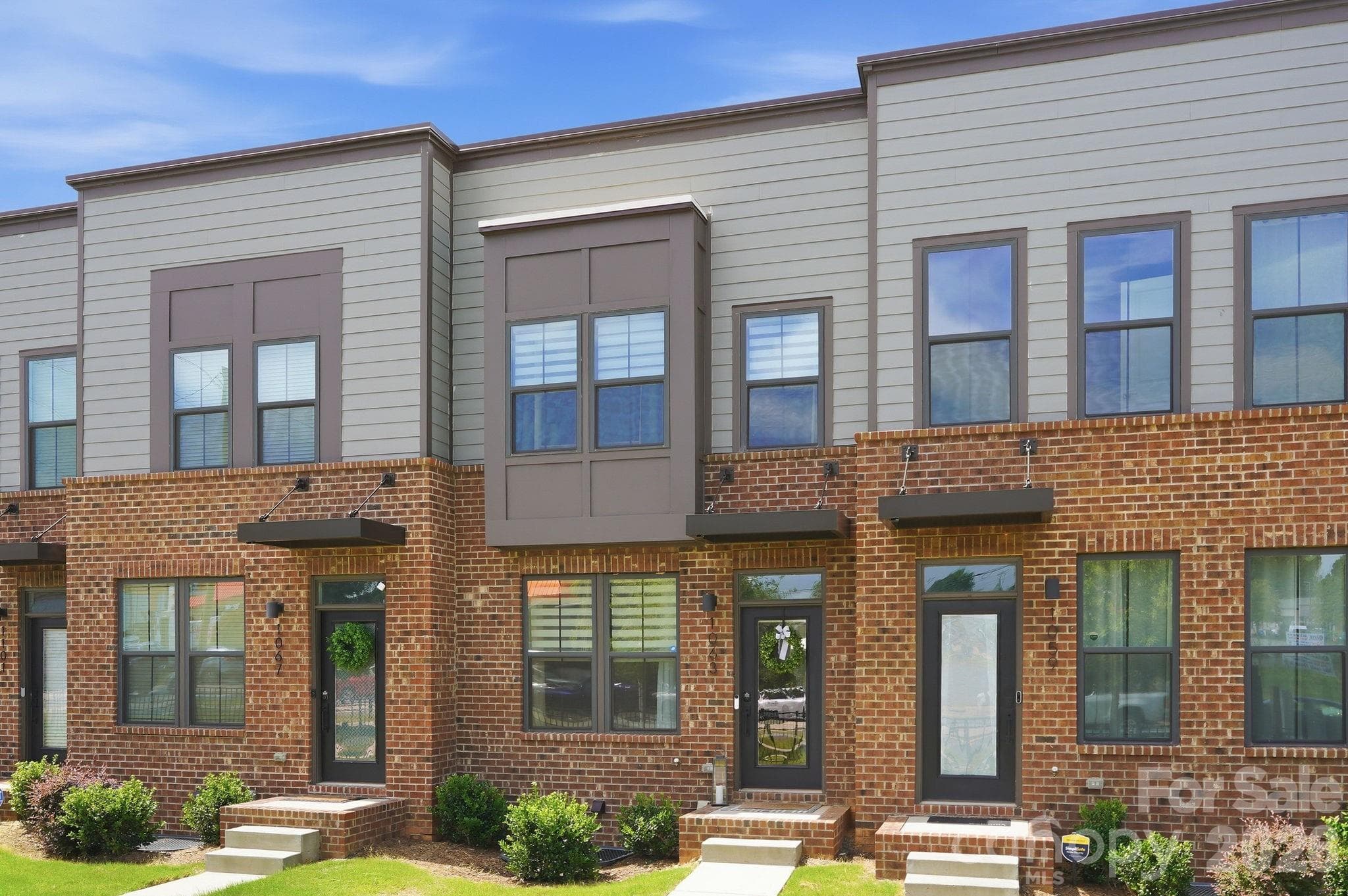 Townhouse at 1063 Simcoe Lane, Charlotte, photo 39 of 40