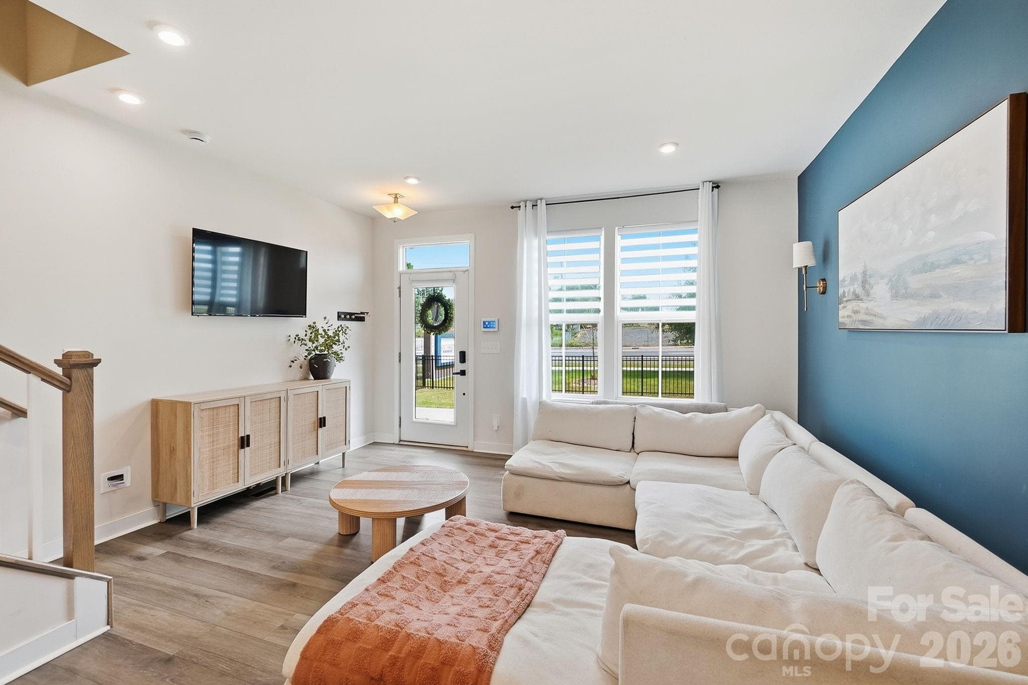 1063 Simcoe Lane