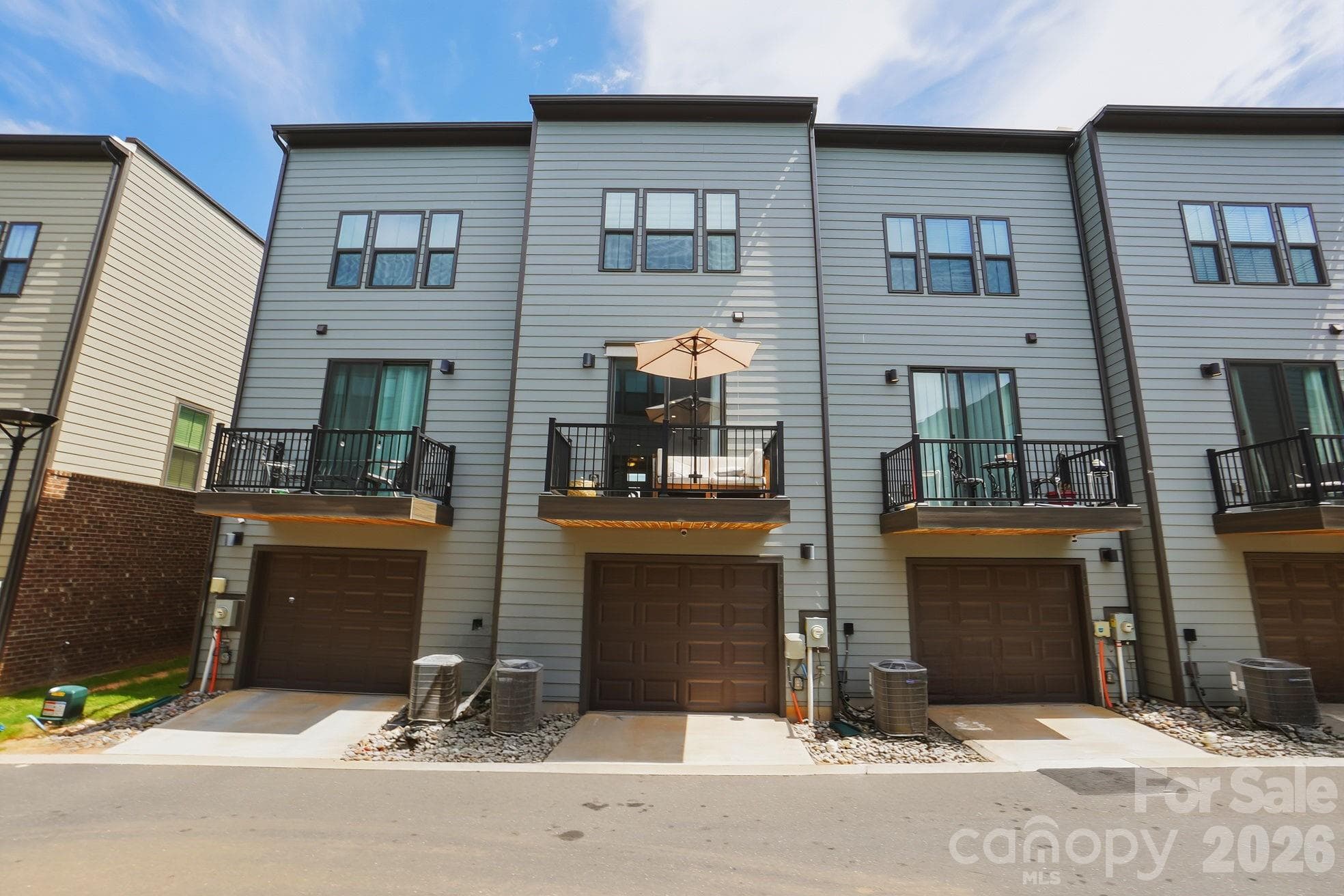 Townhouse at 1063 Simcoe Lane, Charlotte, photo 35 of 40