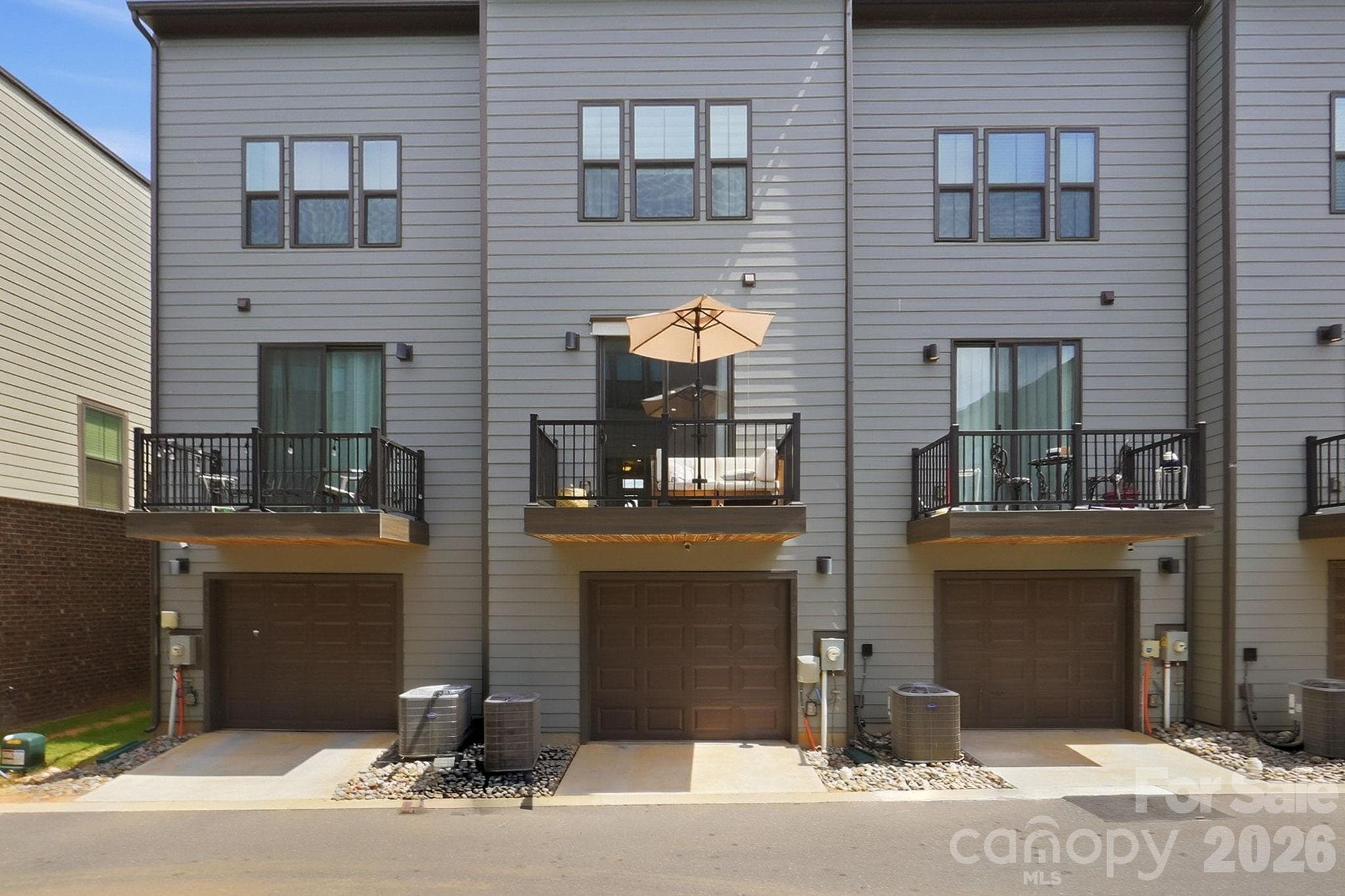 Townhouse at 1063 Simcoe Lane, Charlotte, photo 37 of 40