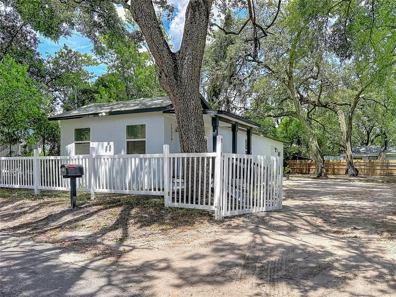 Single Family Residence at 10009 N FLORENCE AVE, TAMPA, photo 46 of 49