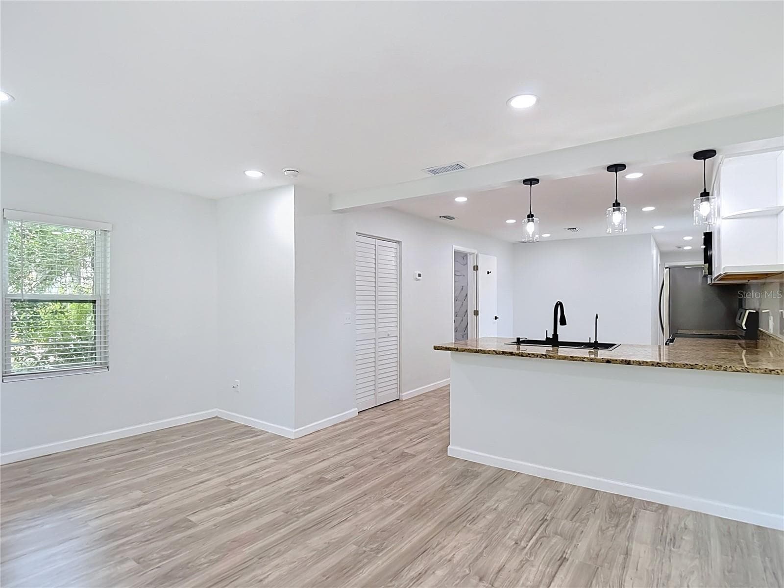 Single Family Residence at 10009 N FLORENCE AVE, TAMPA, photo 10 of 49
