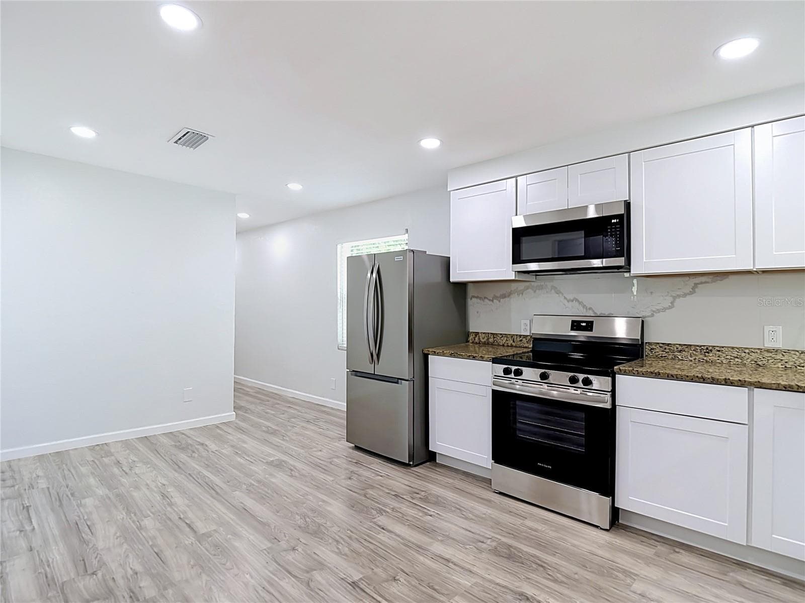Single Family Residence at 10009 N FLORENCE AVE, TAMPA, photo 15 of 49