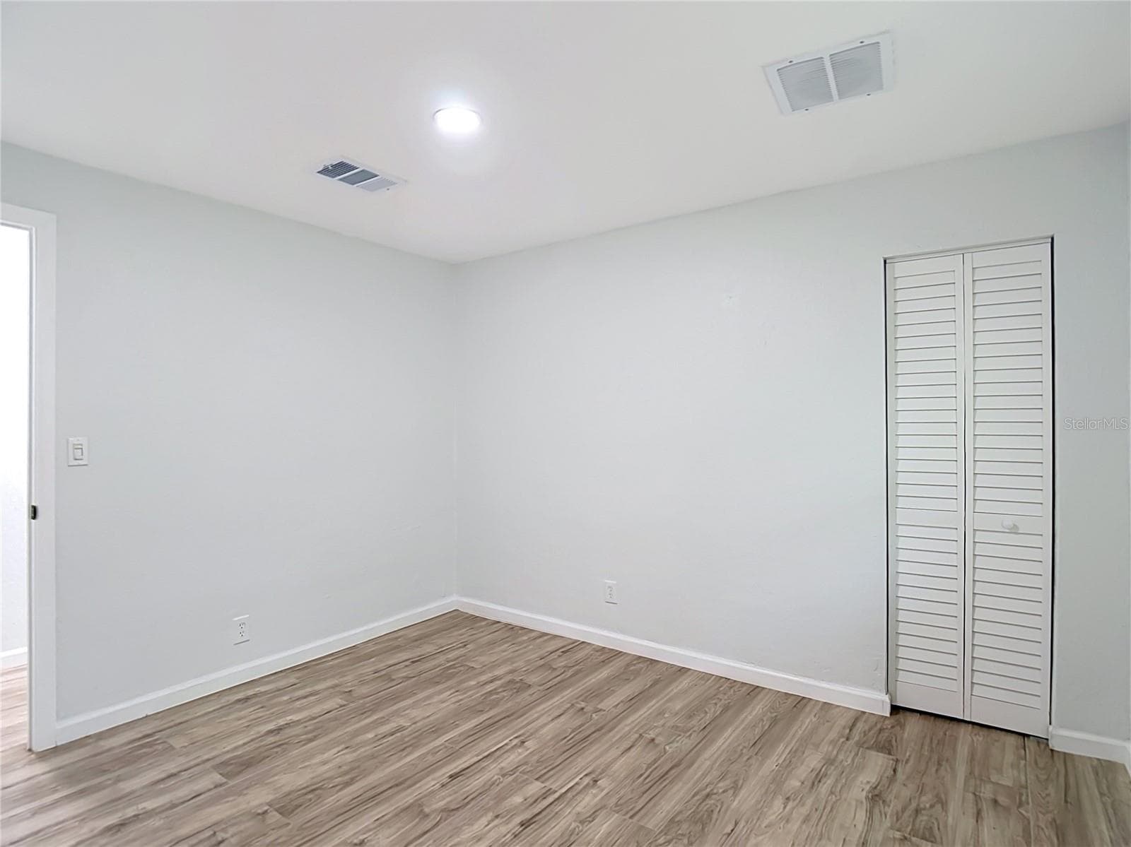 Single Family Residence at 10009 N FLORENCE AVE, TAMPA, photo 26 of 49