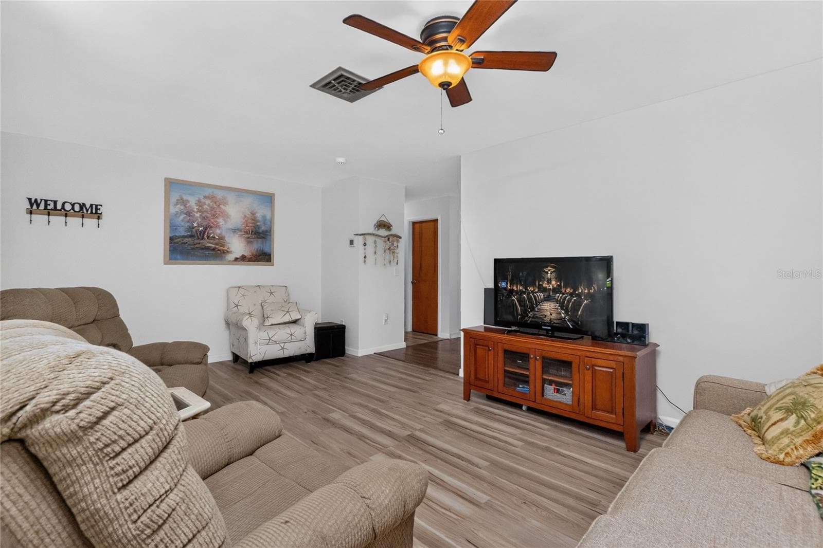 Single Family Residence at 9435 BREWTON AVE, ENGLEWOOD, photo 11 of 61