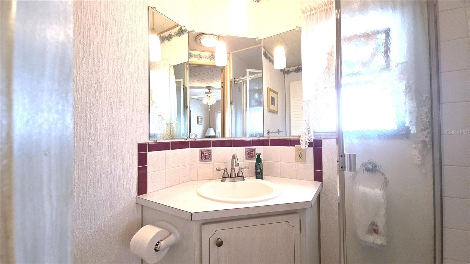 Mobile Home at 5406 BALI CT, BRADENTON, photo 10 of 16