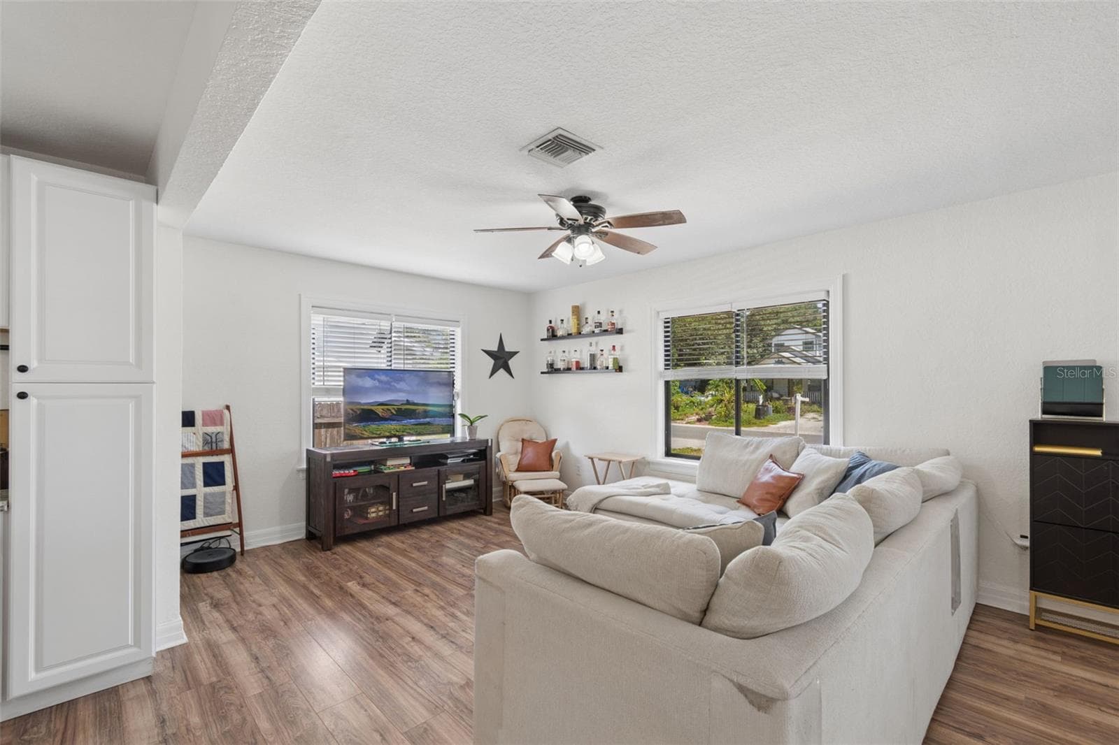 Open Floor Plan - 4924 45TH AVE N, ST PETERSBURG
