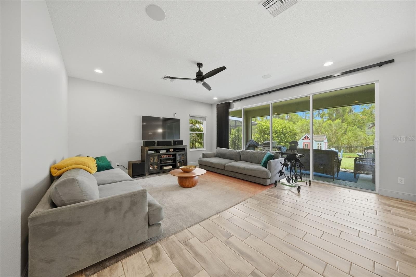 Single Family Residence at 4801 BALLANTRAE BLVD, LAND O LAKES, photo 12 of 101