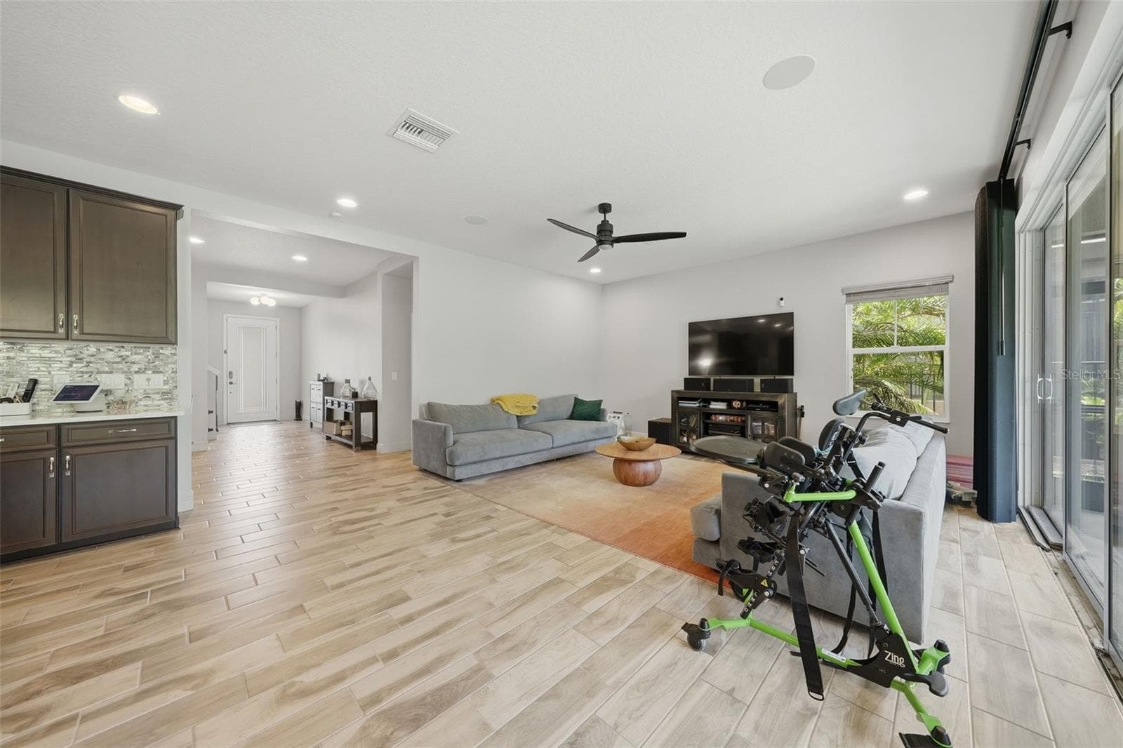 Single Family Residence at 4801 BALLANTRAE BLVD, LAND O LAKES, photo 13 of 101