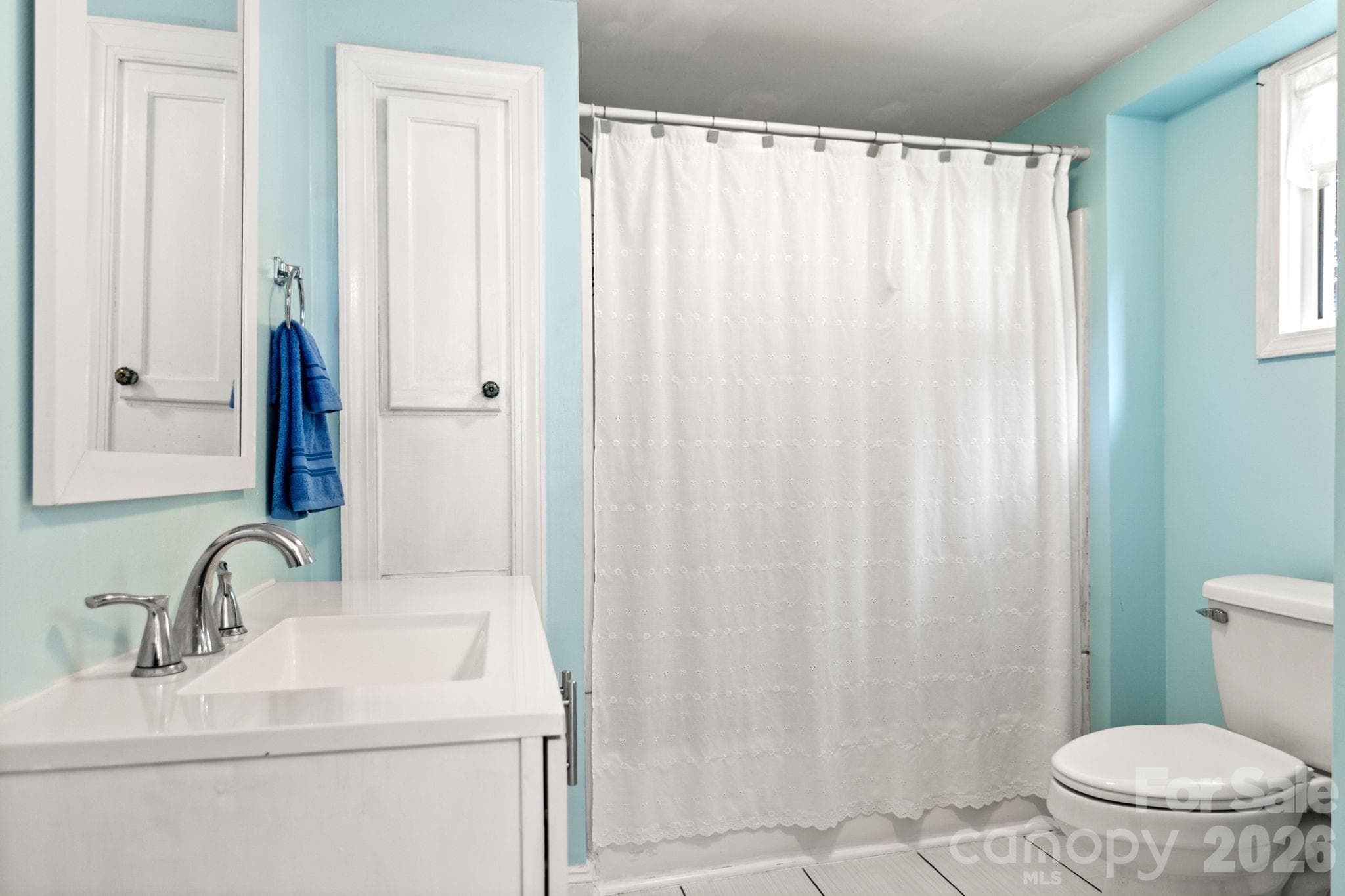 Tub/shower combo - 108 Richland Street, Clover