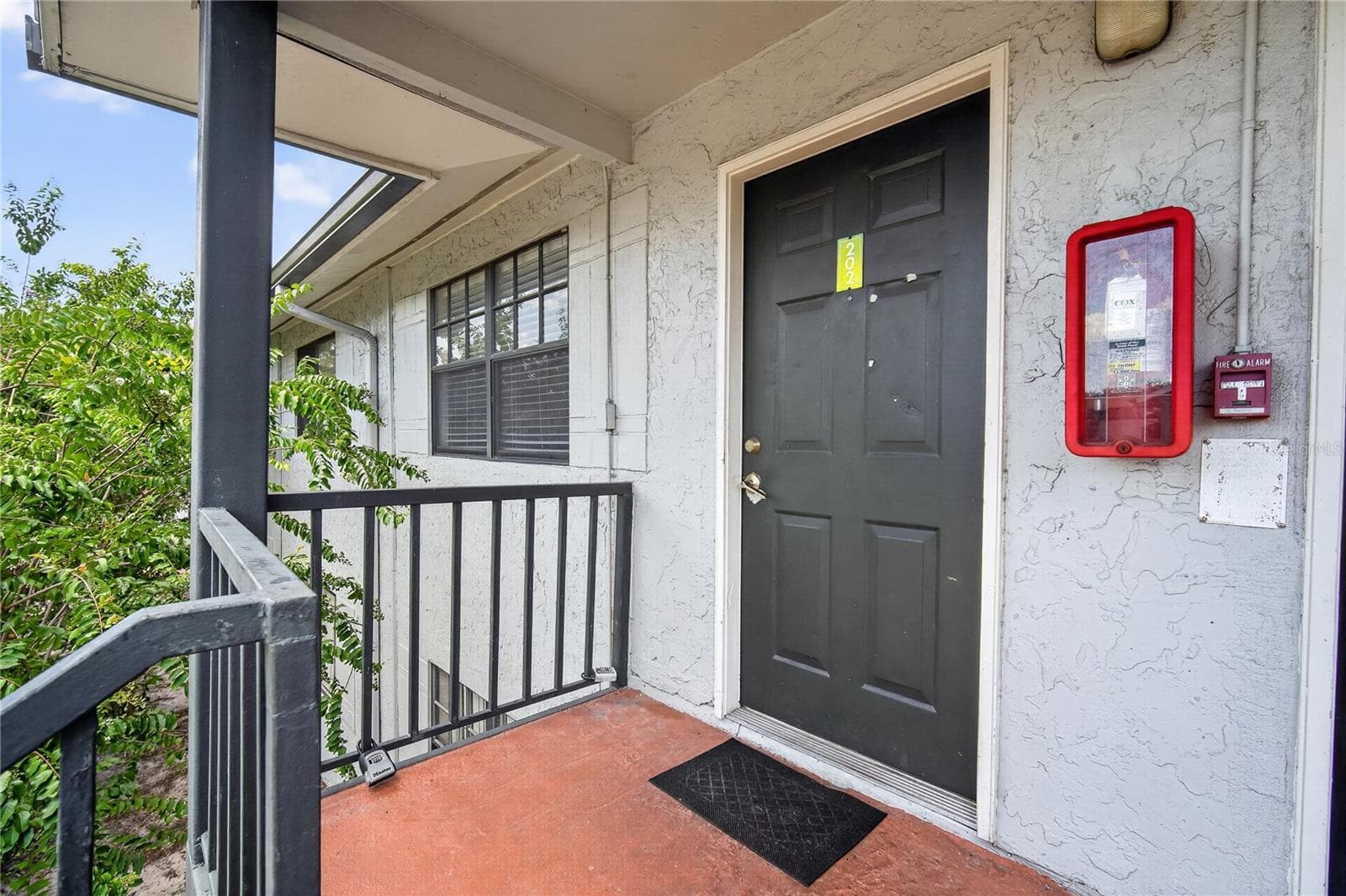 Front door - 12405 OAK CEDAR PL #202, TAMPA