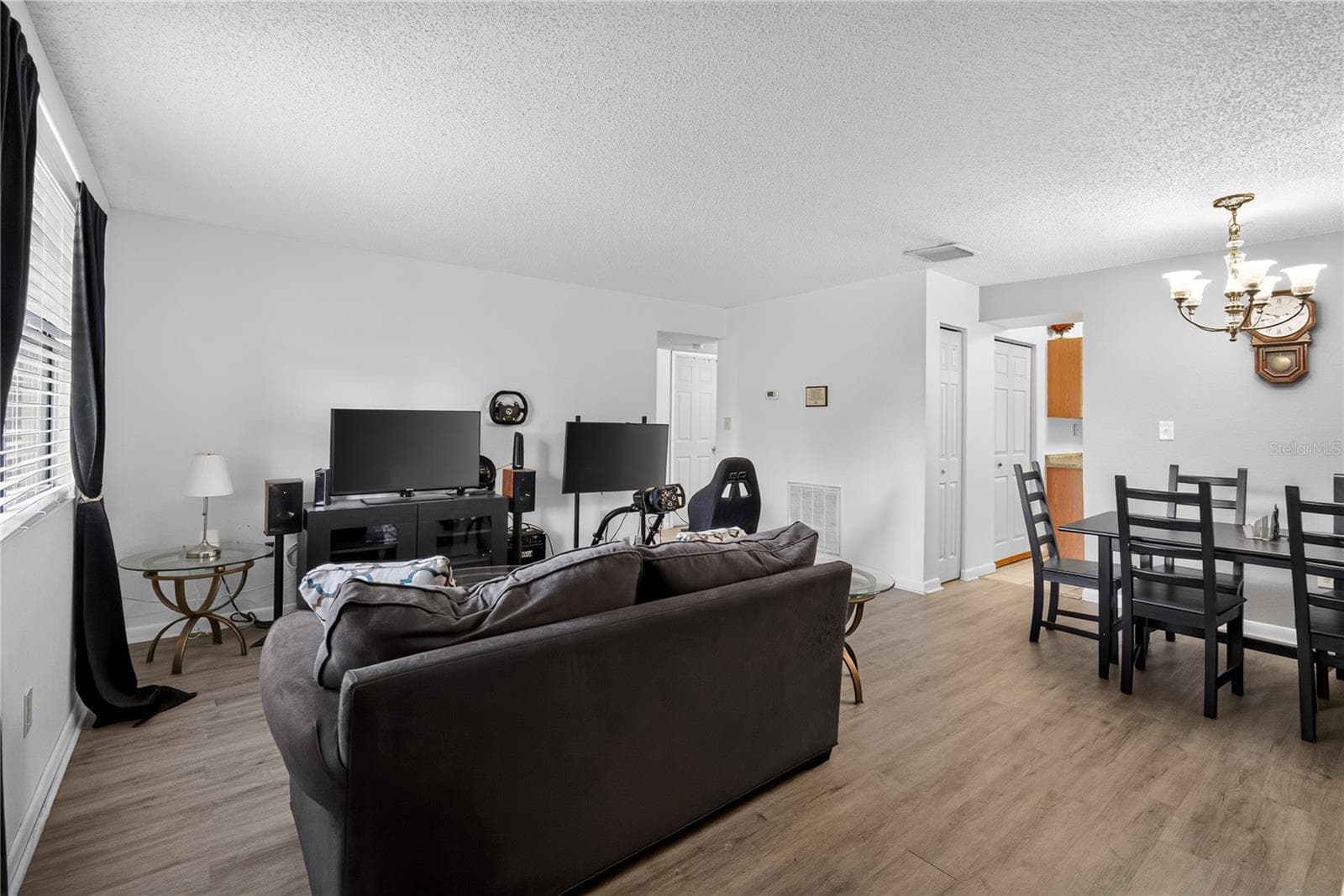 Condominium at 12405 OAK CEDAR PL #202, TAMPA, photo 3 of 17