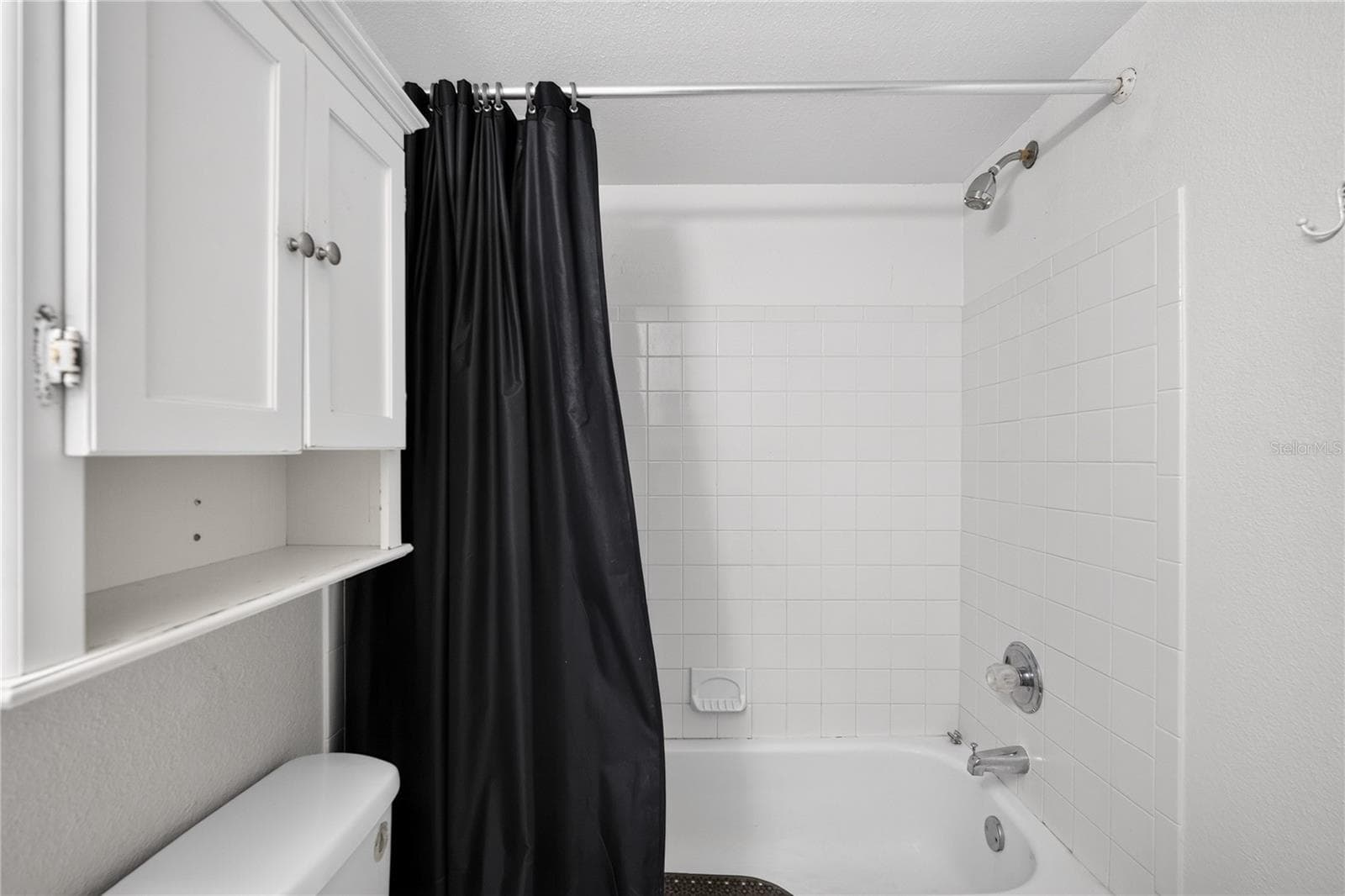 Condominium at 12405 OAK CEDAR PL #202, TAMPA, photo 13 of 17